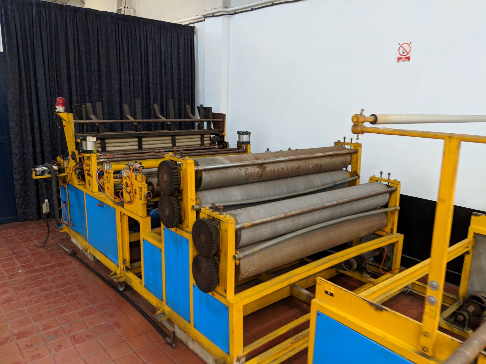 Large toilet tissue manufacturing machine comprising several modular components which as pictured - Image 13 of 19