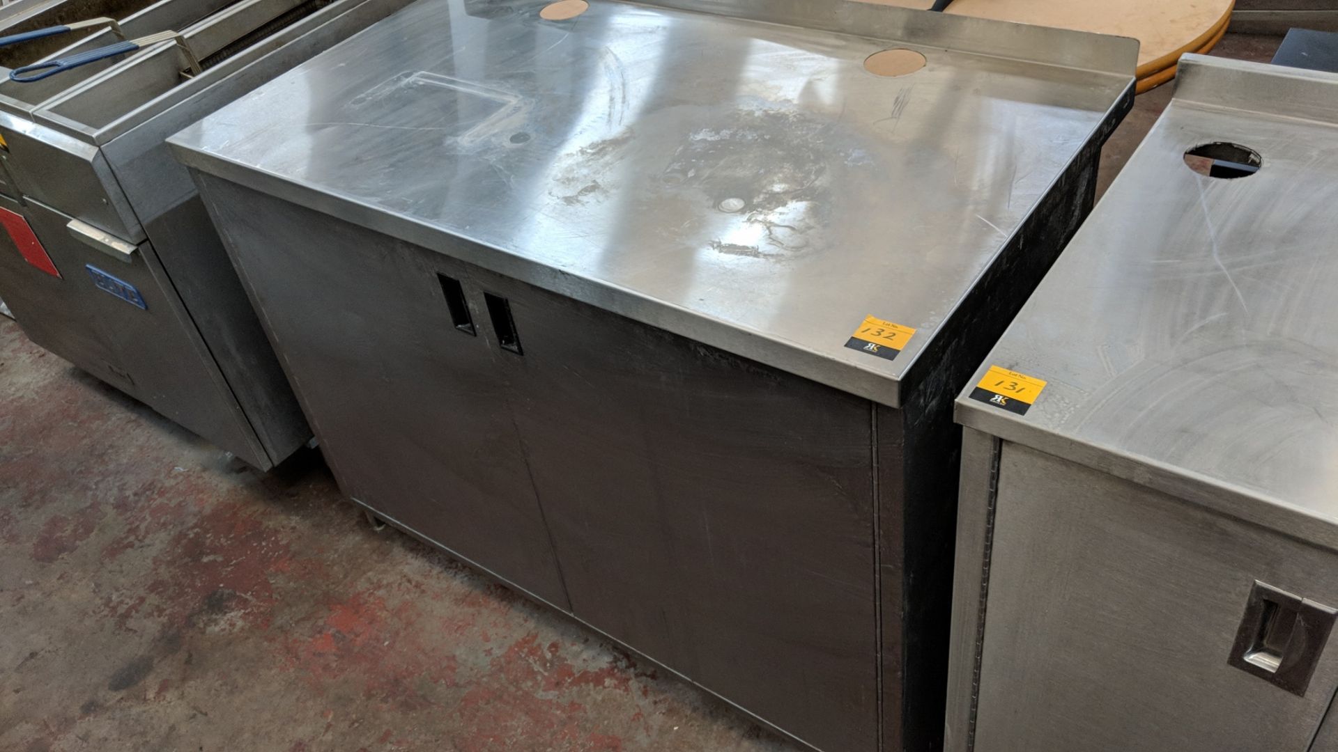 Stainless steel circa cupboard measuring circa 1200mm x 640mm x 900mm IMPORTANT: Please remember