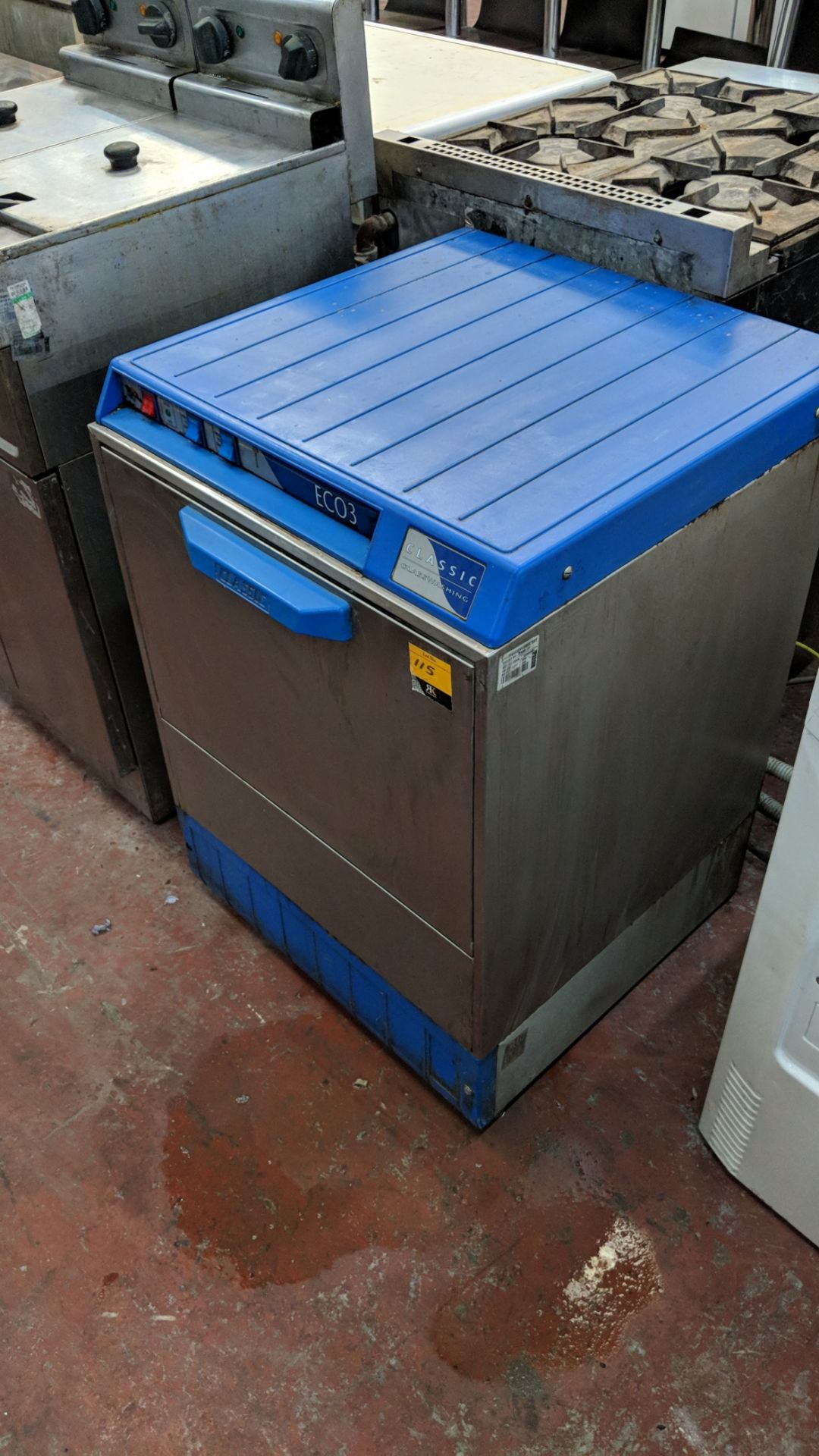 Classic model EC03 counter height glass washer IMPORTANT: Please remember goods successfully bid