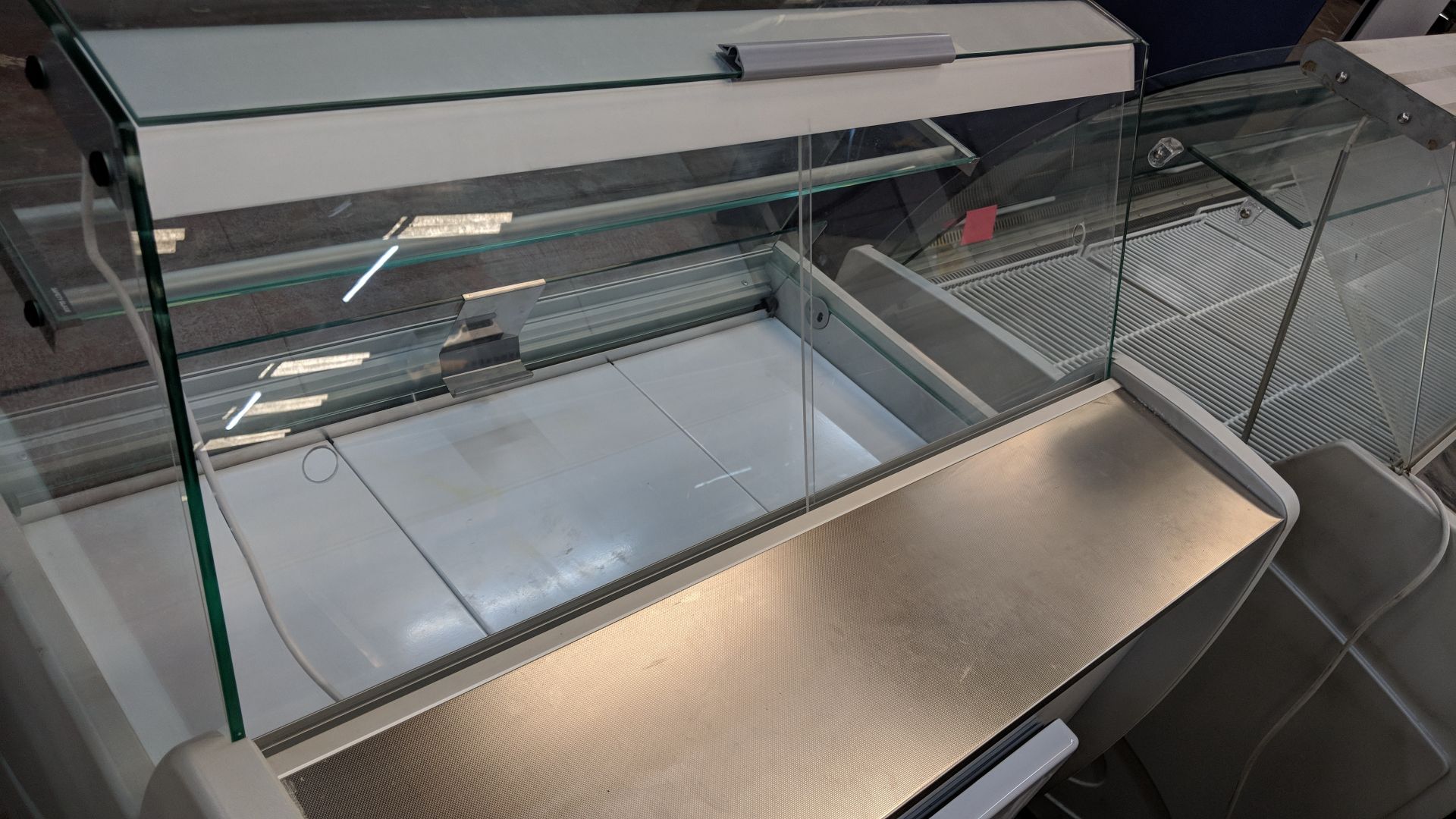 Igloo ROTA serve over counter, 1070mm long, purchased new on 8th December 2017. Manufacturing date - Bild 12 aus 12