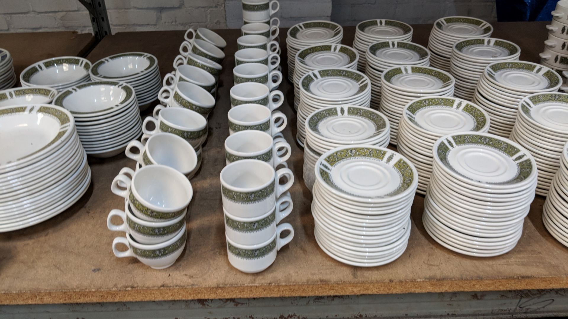 Contents of a bay of Steelite crockery comprising approx. 480 pieces in total, made up of soup - Image 7 of 12