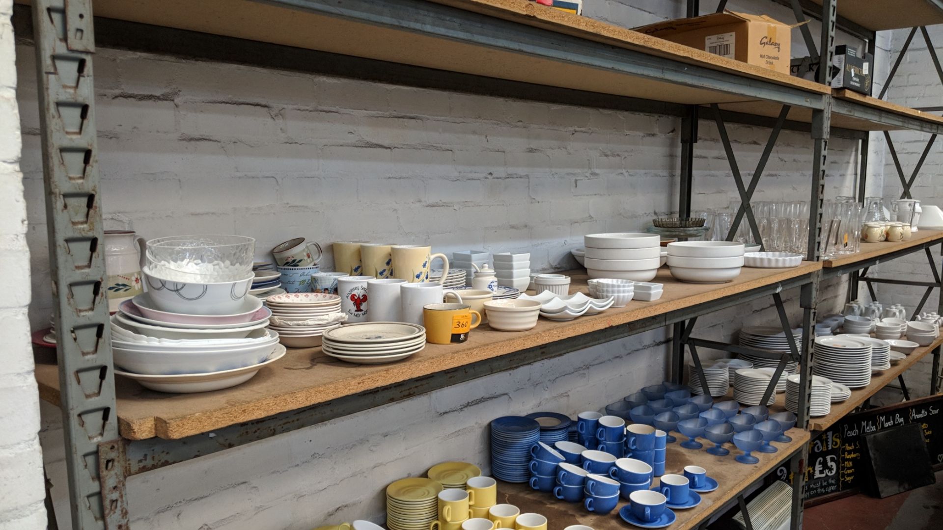 Contents of a bay of assorted crockery IMPORTANT: Please remember goods successfully bid upon must