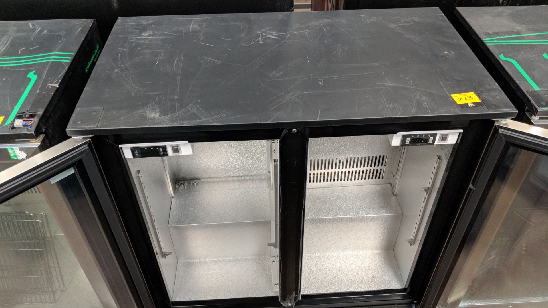 Black and steel twin clear door back bar/bottle fridge, model GF-FZ IMPORTANT: Please remember goods - Bild 2 aus 3