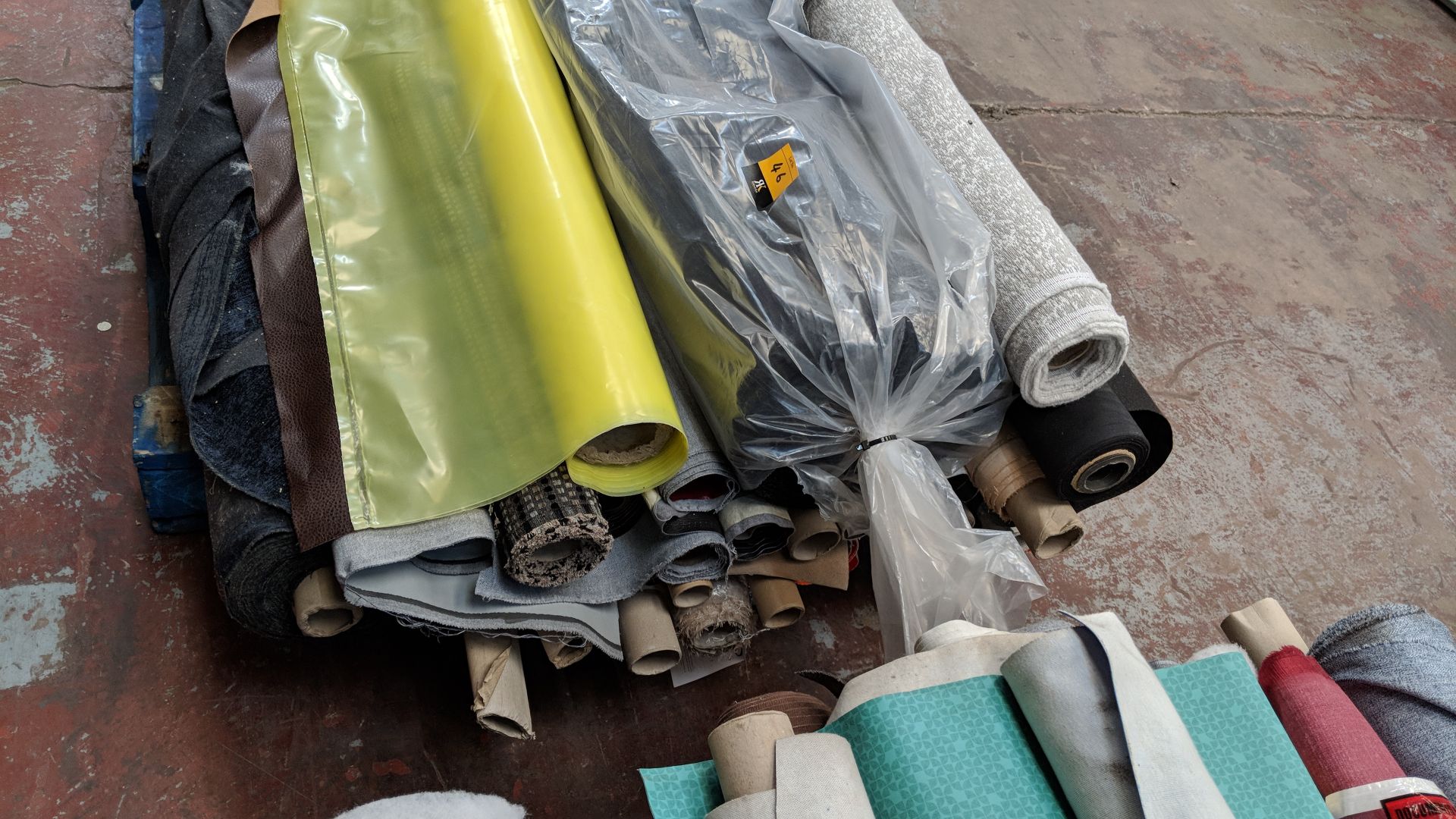 The contents of a pallet consisting of a vast quantity of upholstery fabric IMPORTANT: Please - Image 3 of 6