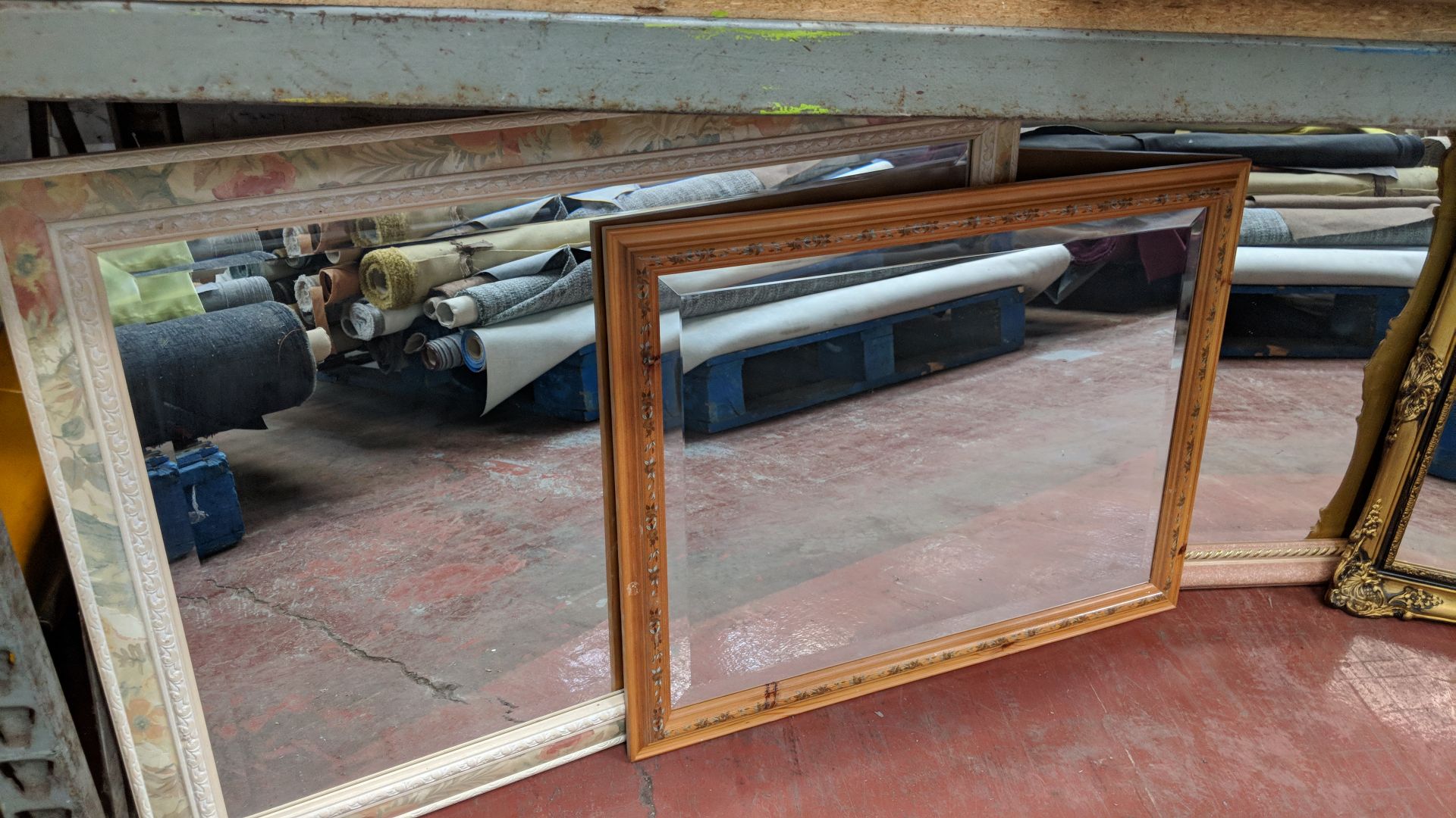 5 off assorted framed mirrors IMPORTANT: Please remember goods successfully bid upon must be paid - Image 2 of 4