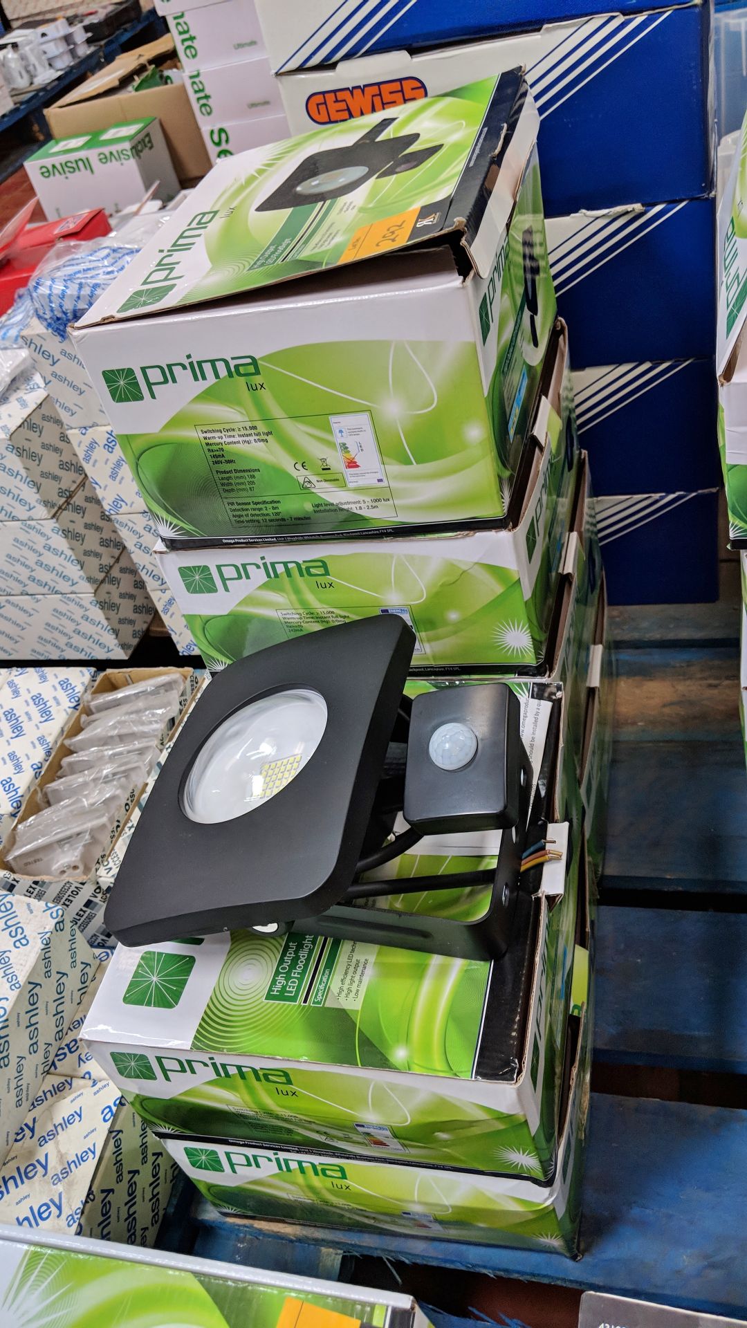 6 off Prima Lux High Output LED floodlights consisting of 5 x IP65 30W, 2,500 lumens plus 1 x IP44 - Image 2 of 3
