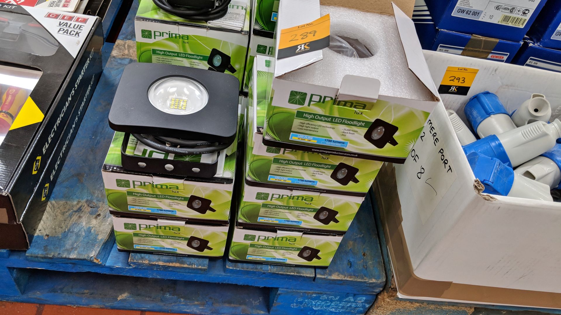 6 off Prima Lux IP65 High Output LED floodlights - 20W, 1,750 lumens The vast majority of products - Bild 2 aus 3
