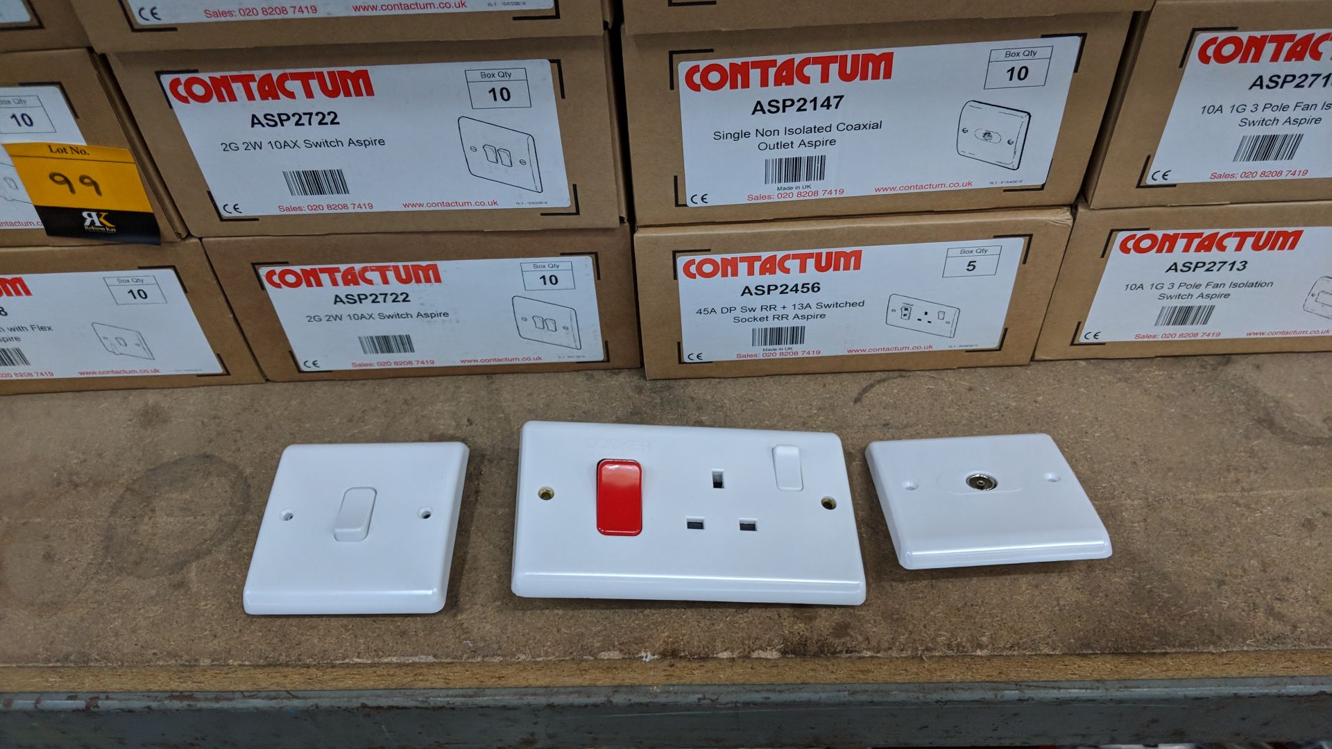 15 assorted boxes of Contactum switches, mostly containing 10 items per box, including single and - Bild 6 aus 6