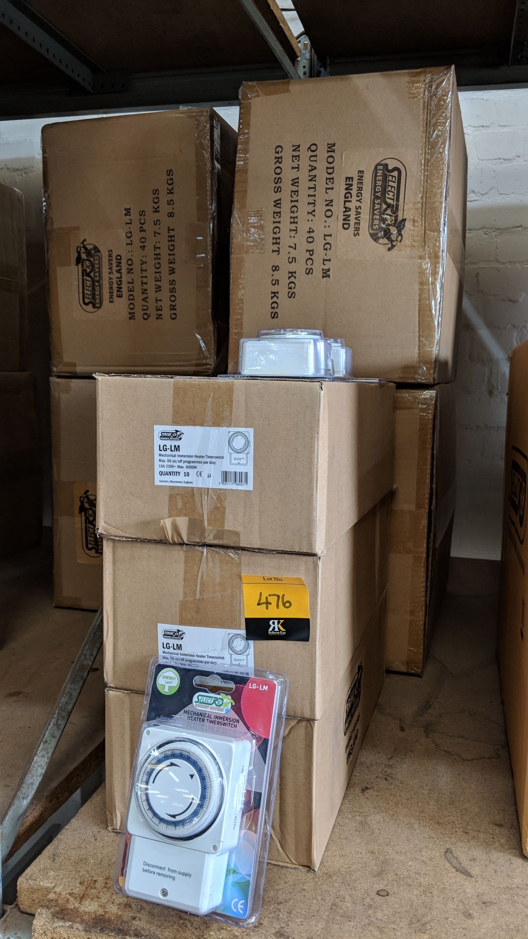 113 off (2 outer cartons & 3 additional smaller boxes) mechanical immersion heater timer switches