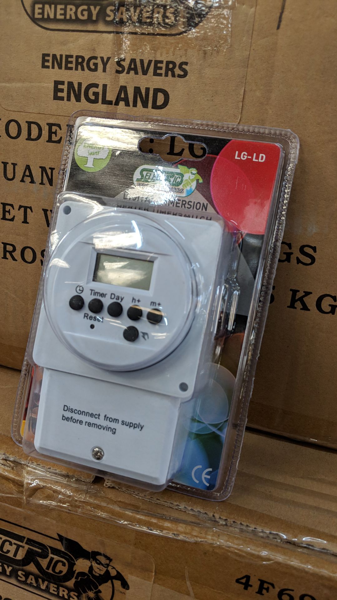 40 off Digital immersion heater timer switches The vast majority of products in this auction - Image 2 of 2