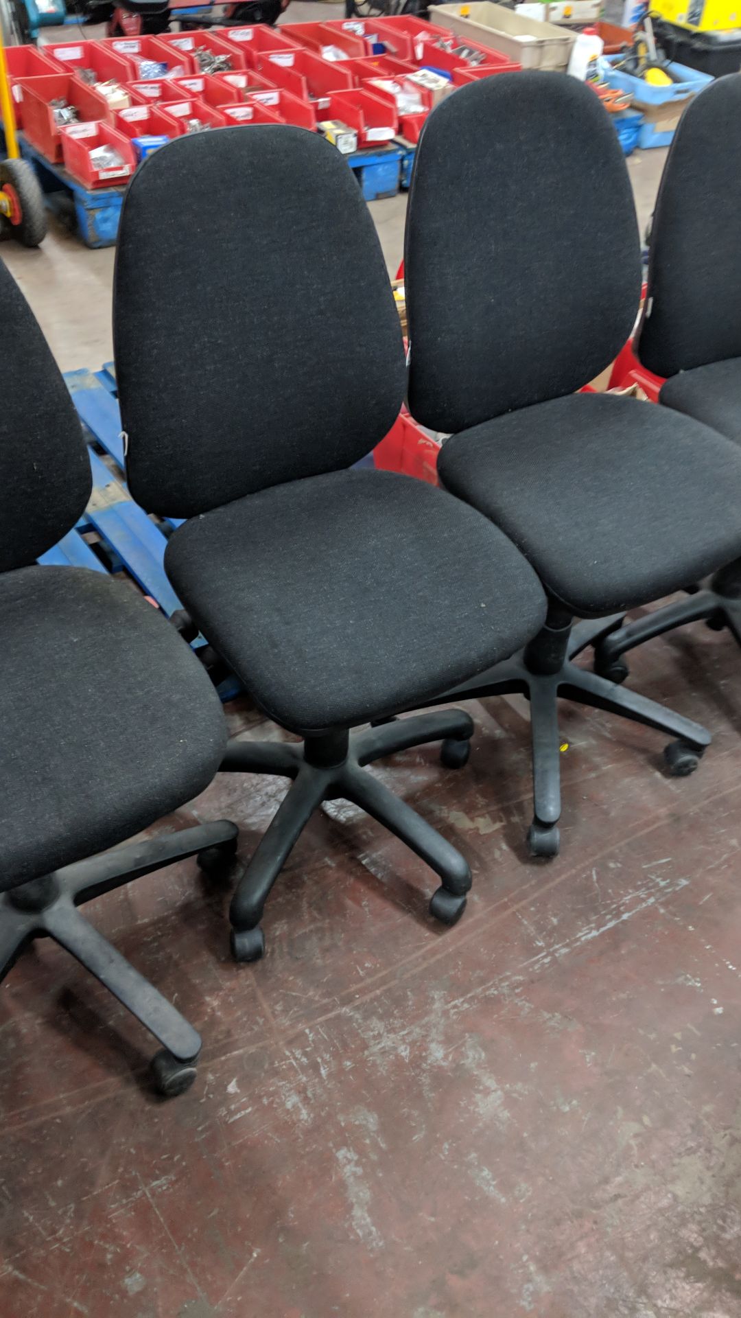 3 off Wallace grey tweed multi adjustable operator's chairs - Image 3 of 5