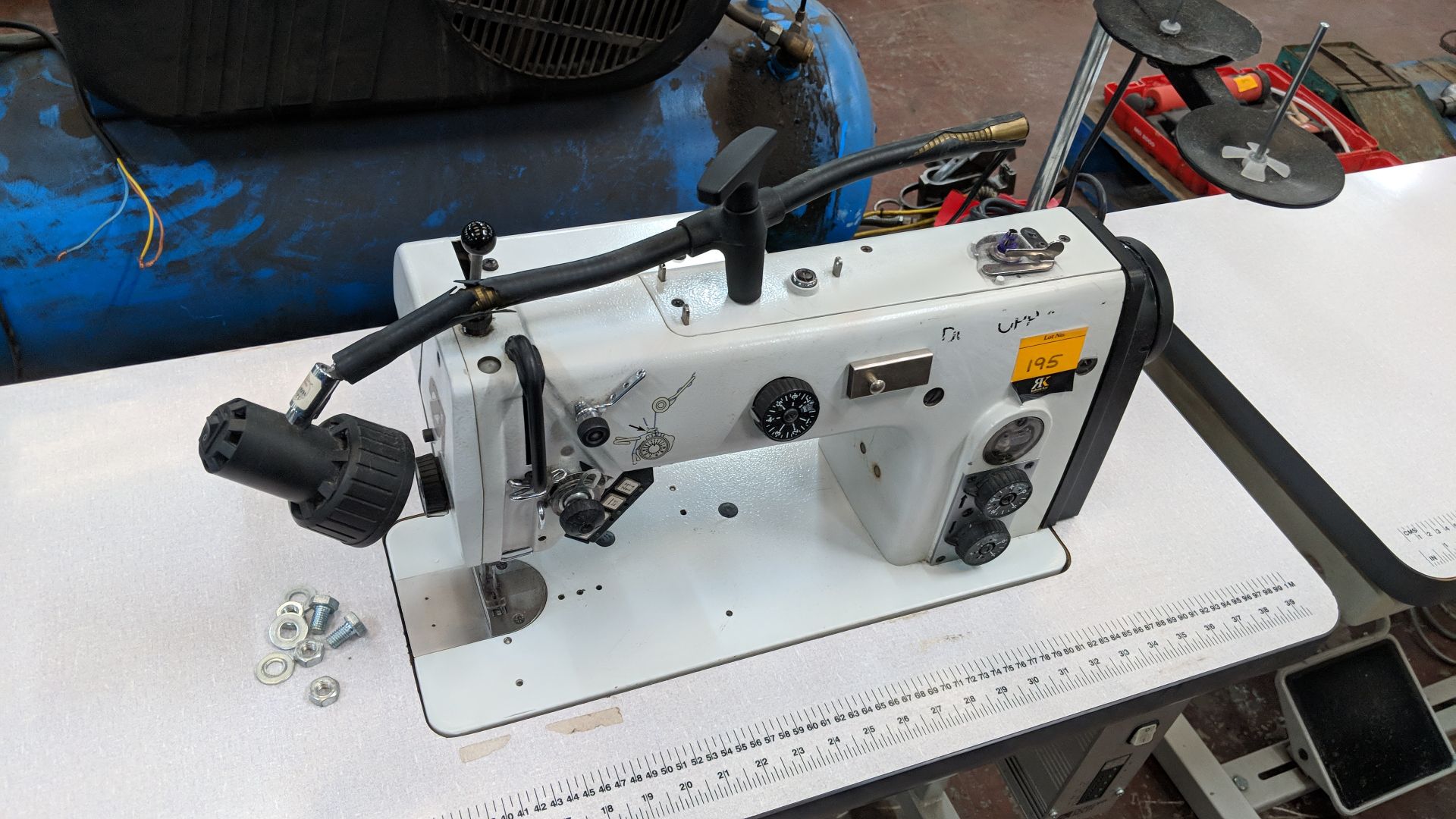 Durkopp Adler type 274-140342 lockstitch sewing machine - Image 5 of 8