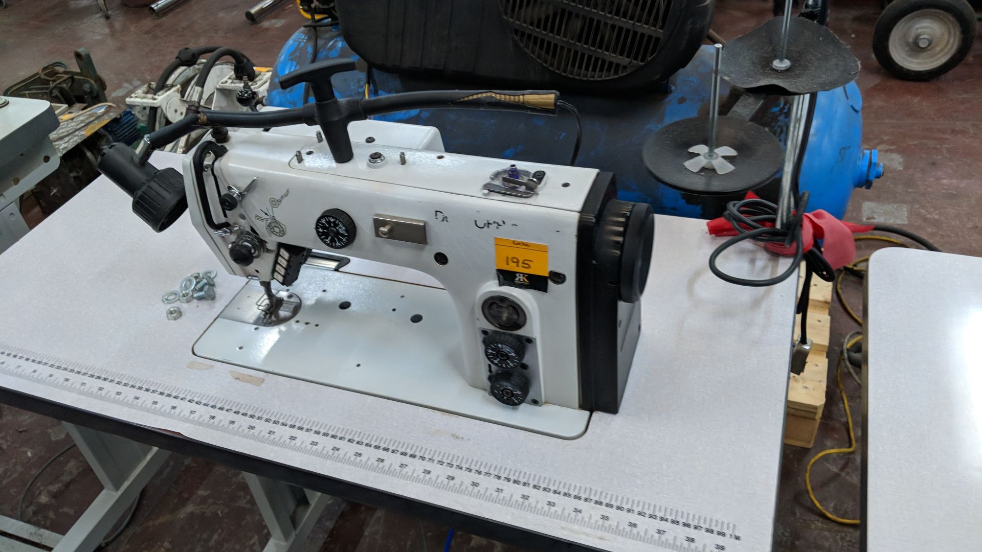 Durkopp Adler type 274-140342 lockstitch sewing machine - Image 3 of 8