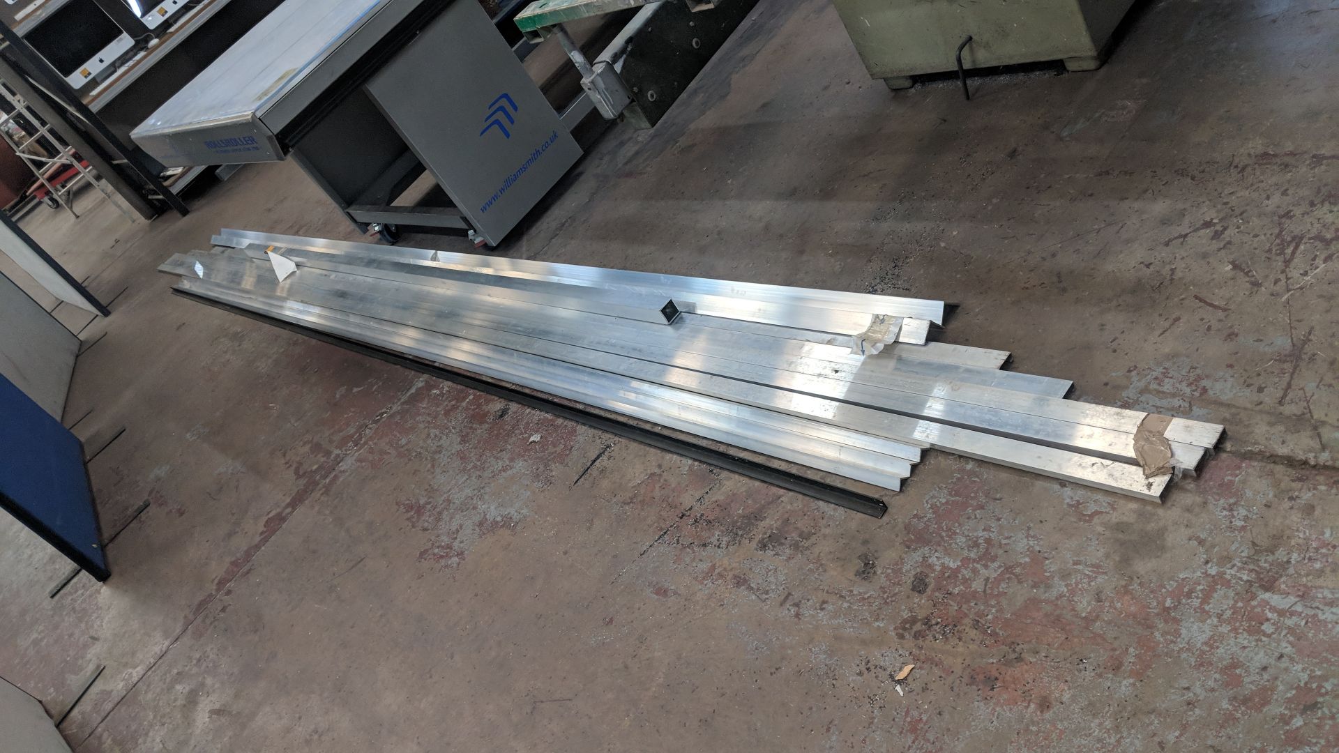 Quantity of aluminium channel, edging strip, square tube, etc.