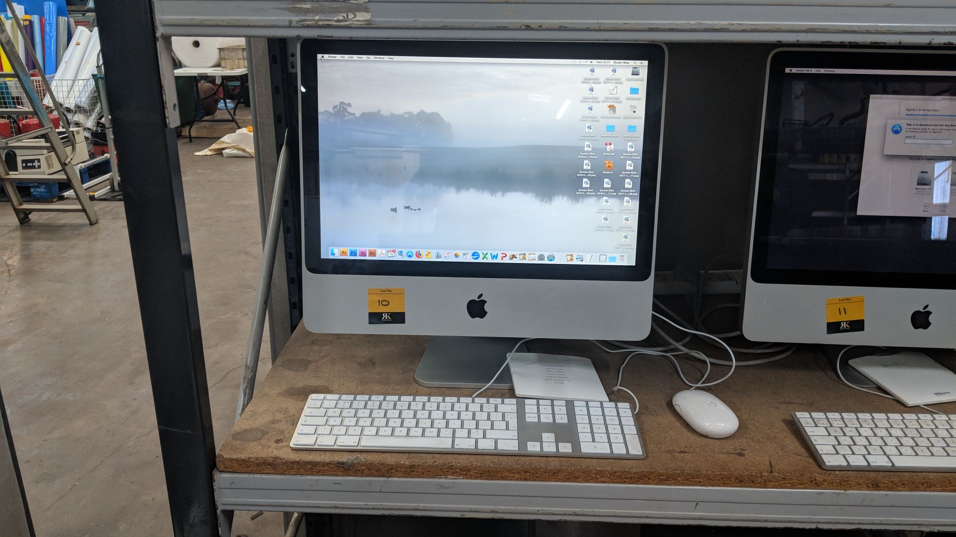 Apple iMac 20" computer with 2.66GHz Intel Core 2 duo processor, solid state hard drive