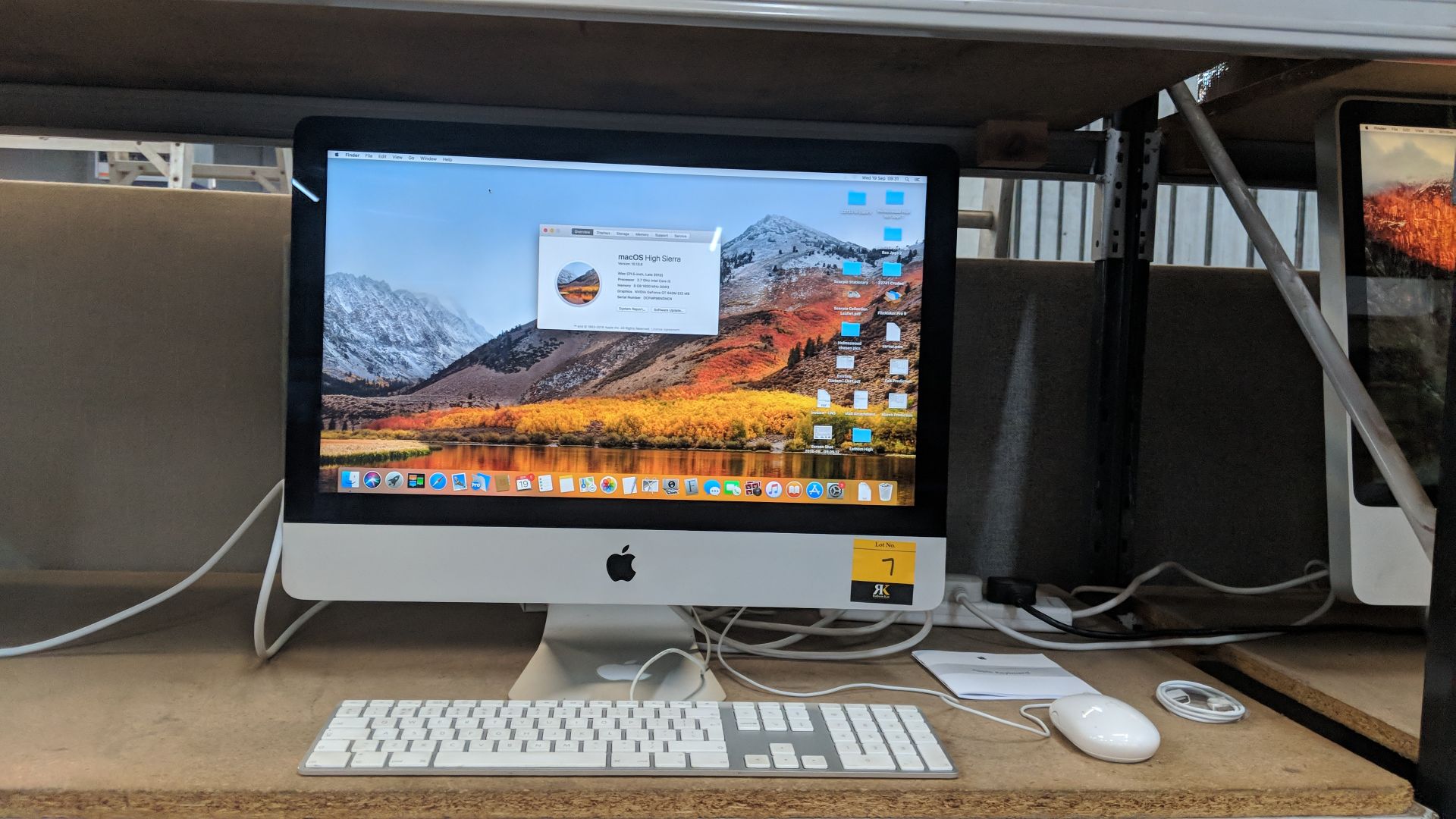 Apple iMac 21.5" computer with 2.7GHz Intel Core i5 processor - Image 2 of 12