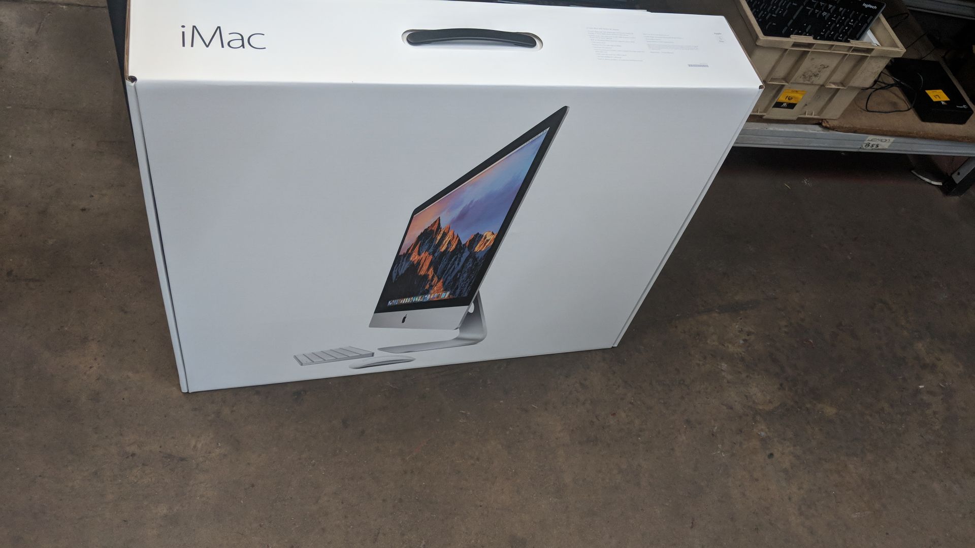 2017 Apple iMac 27" computer with retina 5K display, 3.4GHz, quad core Intel Core i5 - Image 13 of 14