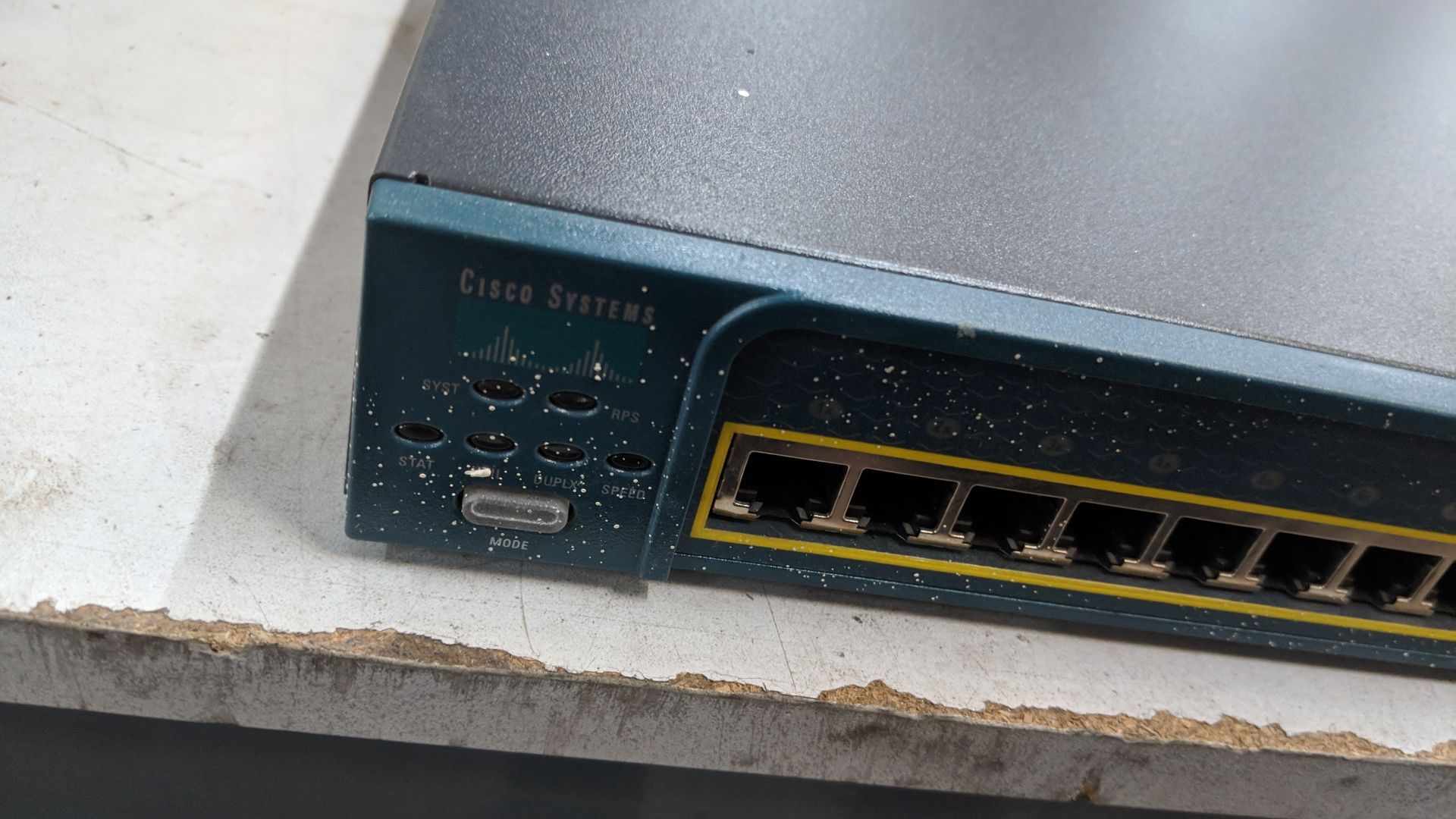 Cisco Catalyst 2950 switch plus Misco premium switch - Image 3 of 6