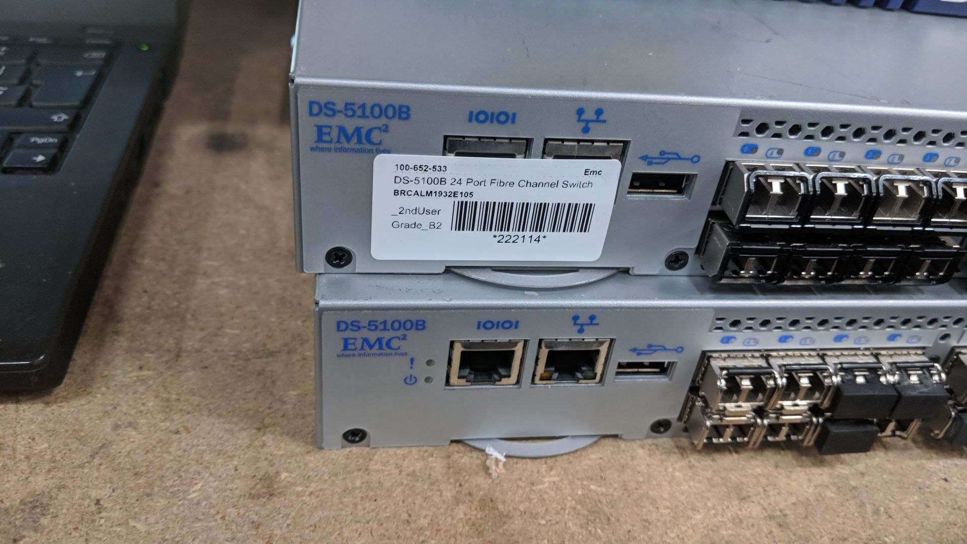 2 off EMC model DS-5100B 24/40-port fibre channel switches IMPORTANT: Please remember goods - Image 8 of 11