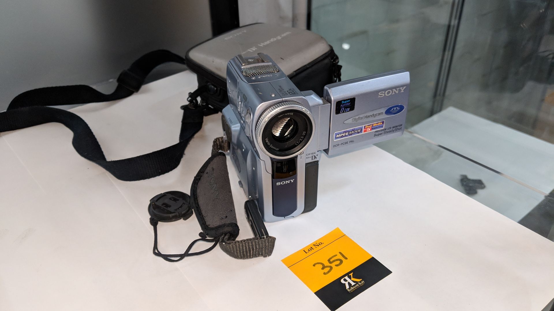 Sony Handycam DCR-PC9E digital video camera recorder with carry case NB. No charger IMPORTANT: - Image 2 of 5