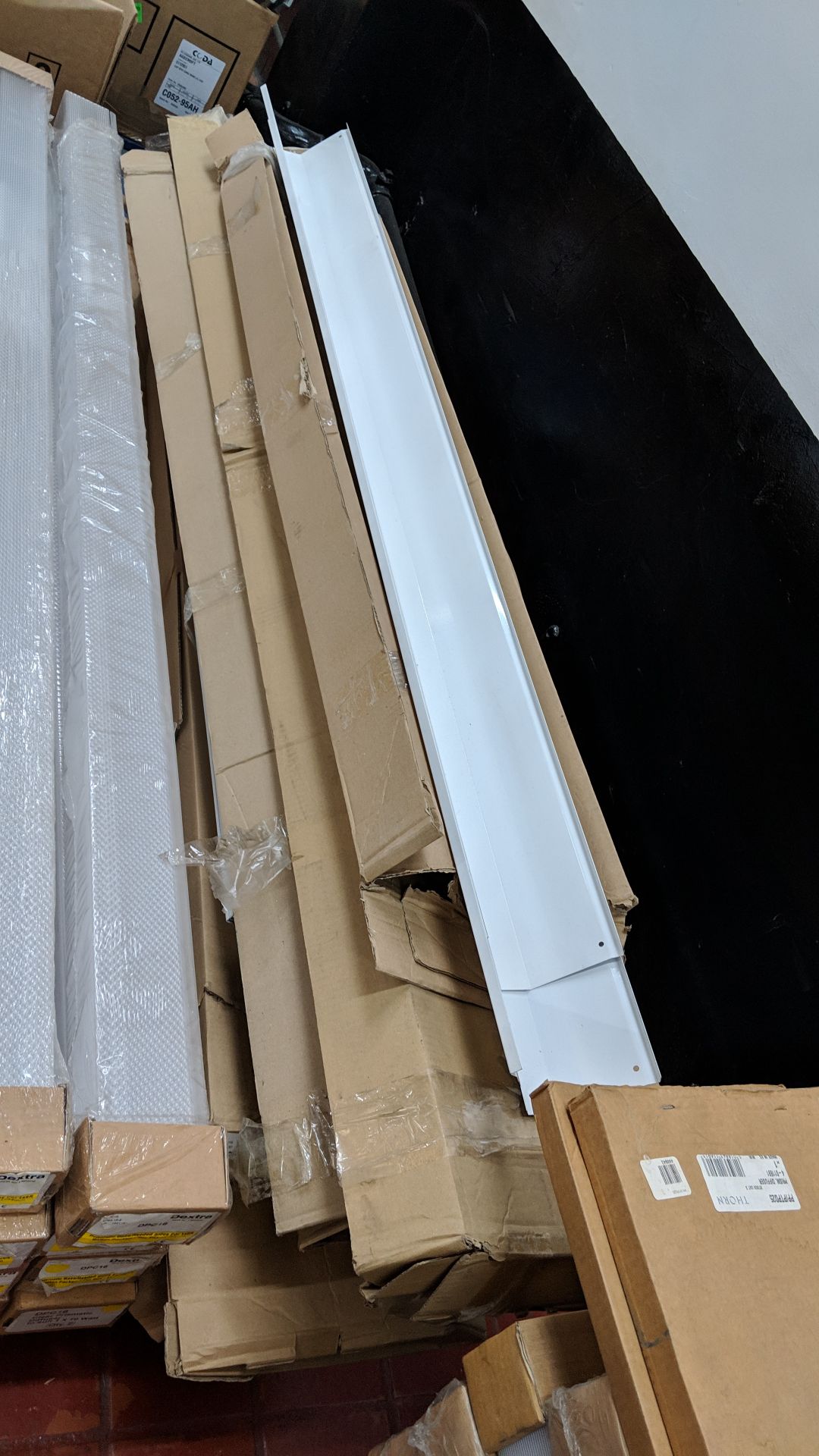 The contents of a pallet of fluorescent fitting diffusers & similar This lot is one of a number of - Image 7 of 7