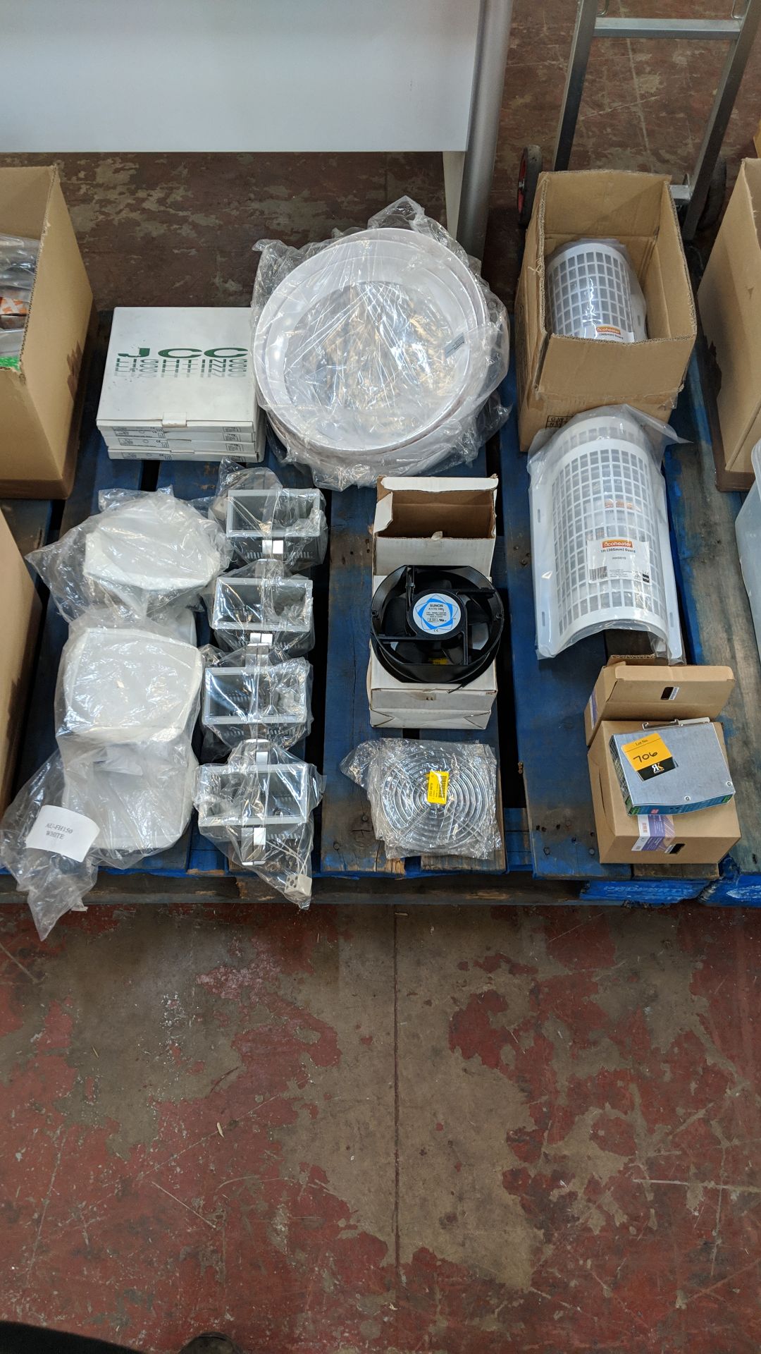 Wide variety of assorted electrical & lighting related items including fans, heating covers, metal