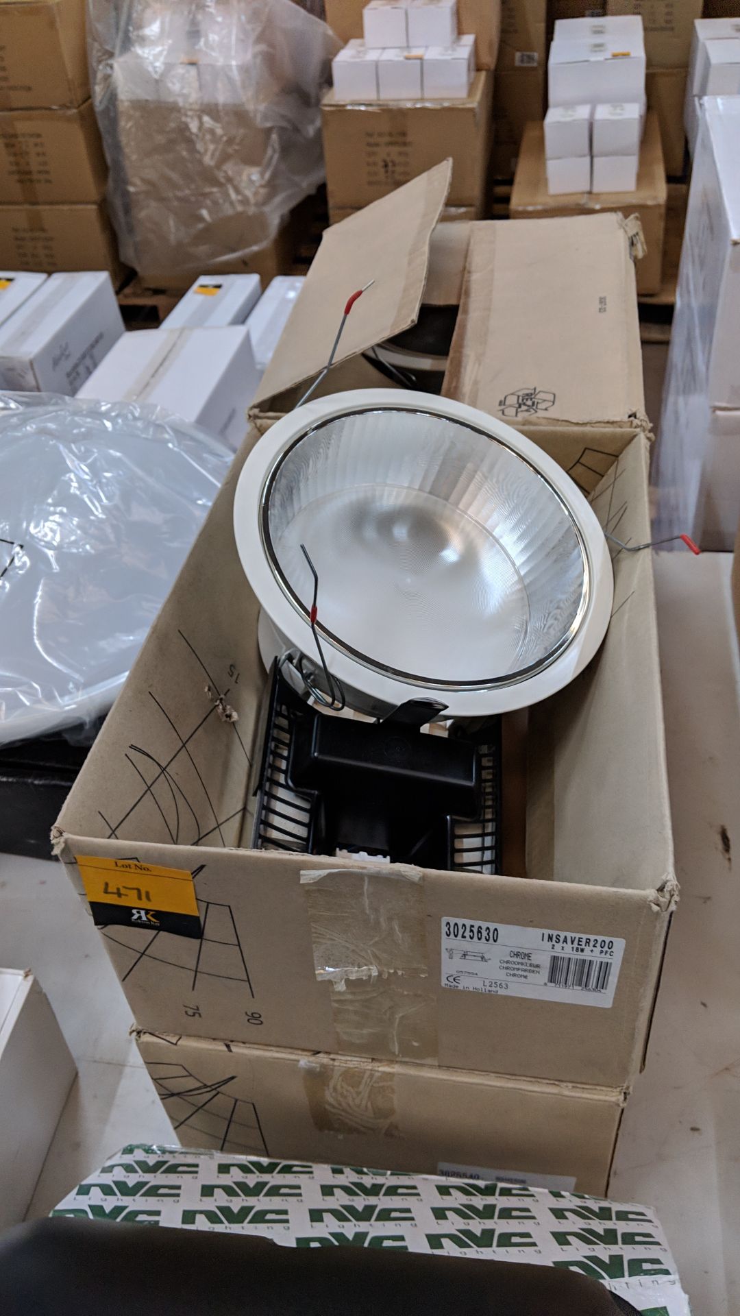 4 off chrome insaver 200 2 x 18W + PFC lighting units This lot is one of a number of lots in this