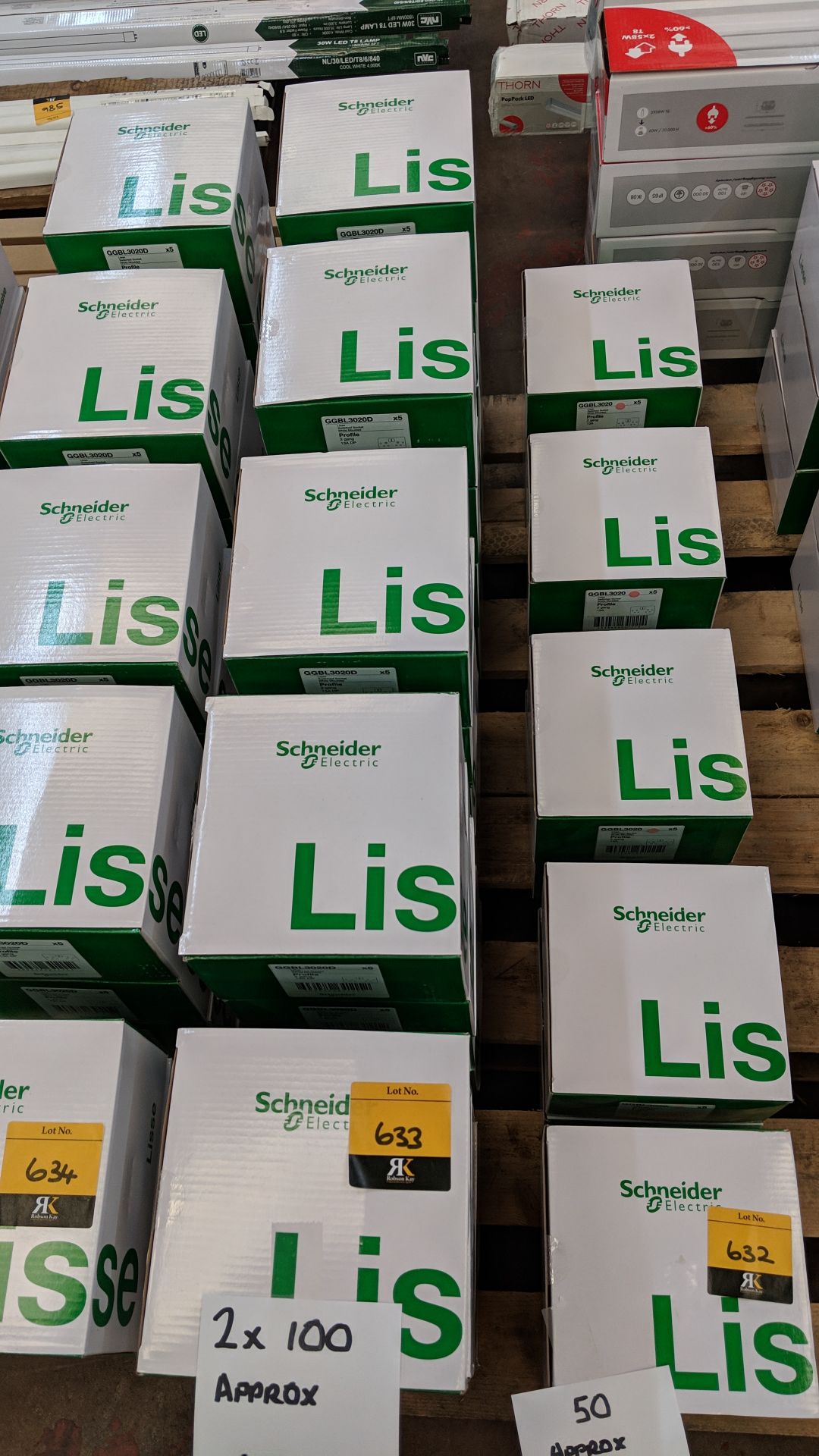 20 boxes containing a total of 100 Schneider Lisse Profile 2 gang 13A switched sockets This lot is - Image 3 of 3