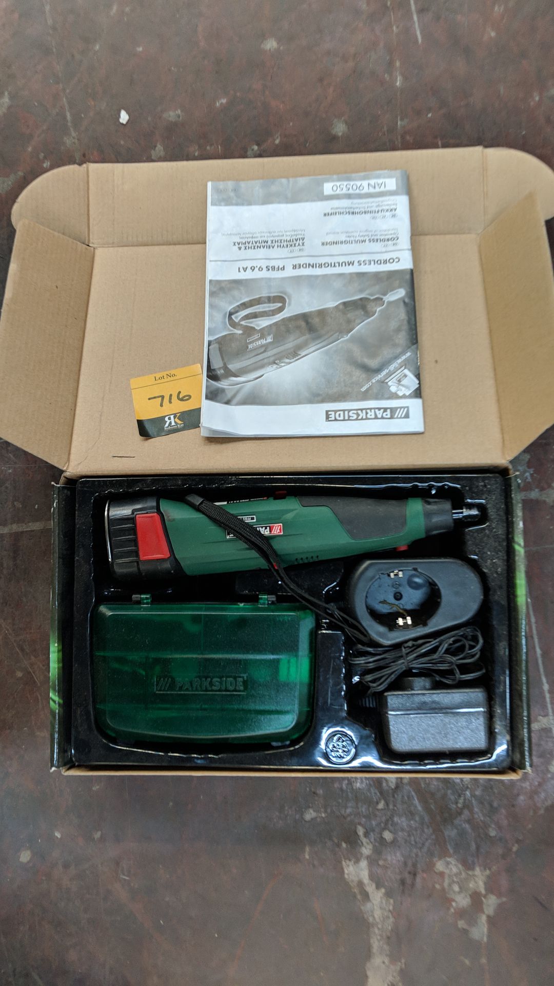 Parkside cordless multi grinder including battery, charger & case of heads IMPORTANT: Please - Image 5 of 5