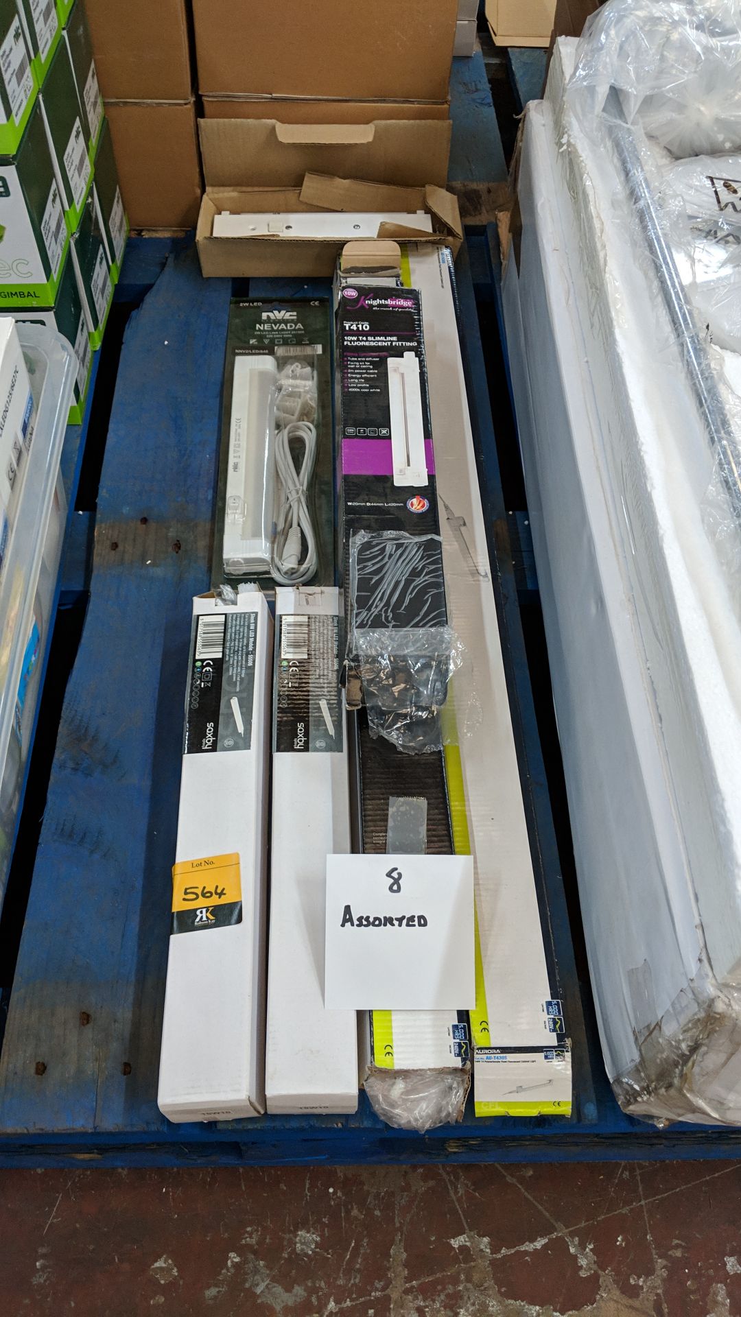 8 off assorted fluorescent light fittings including a quantity of compact/undercover units This