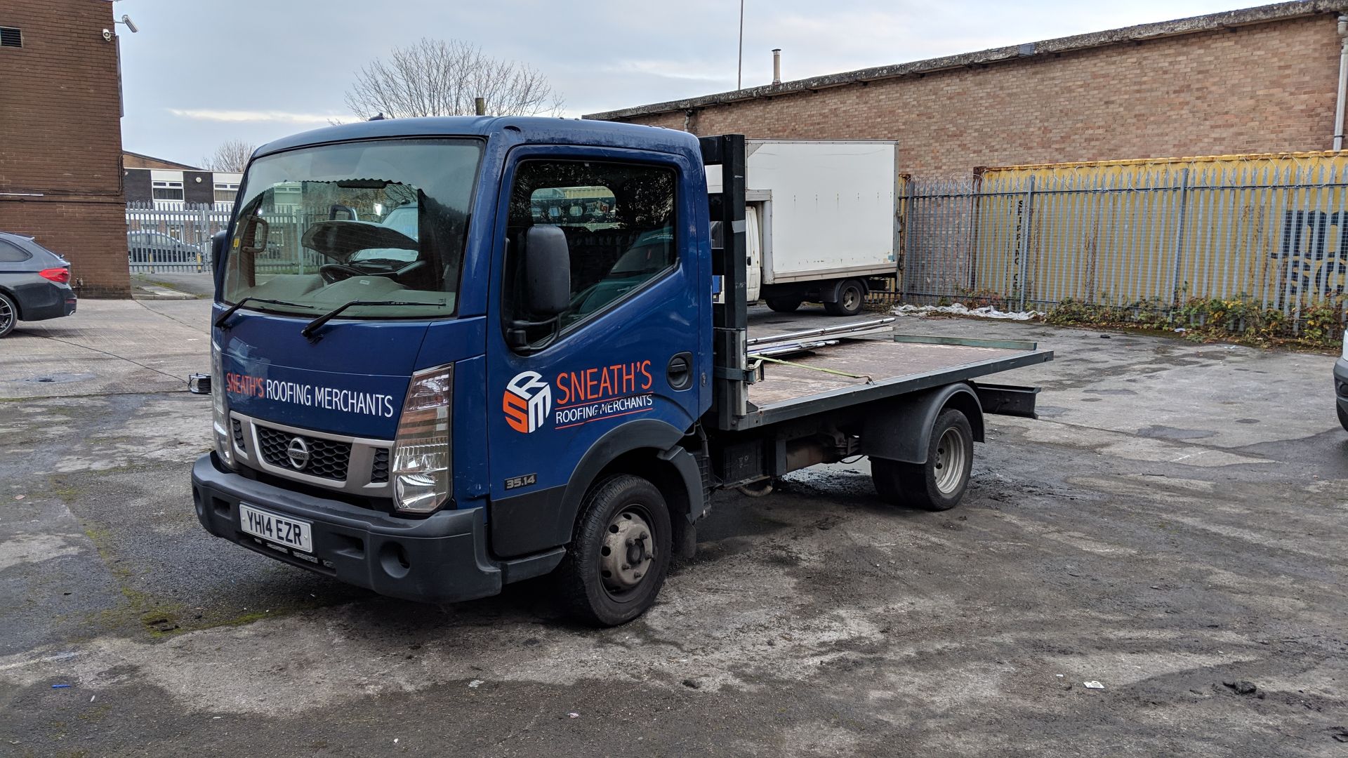 2014 Nissan NT400 Cabstar 35.14 MWB dropside - Image 3 of 18