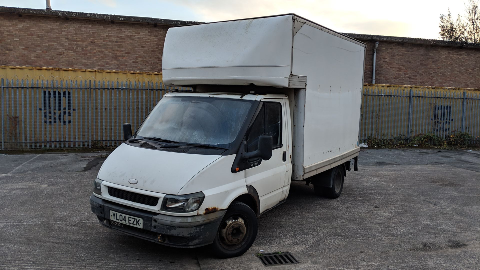 2004 Ford Transit 350 MWB TD Luton Van - Image 4 of 14