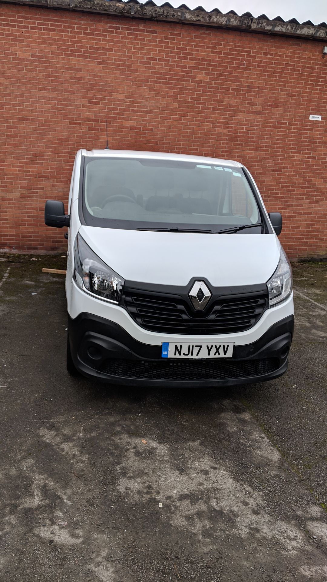 2017 Renault Trafic SL27 DCi 120 Business panel van - Image 2 of 25