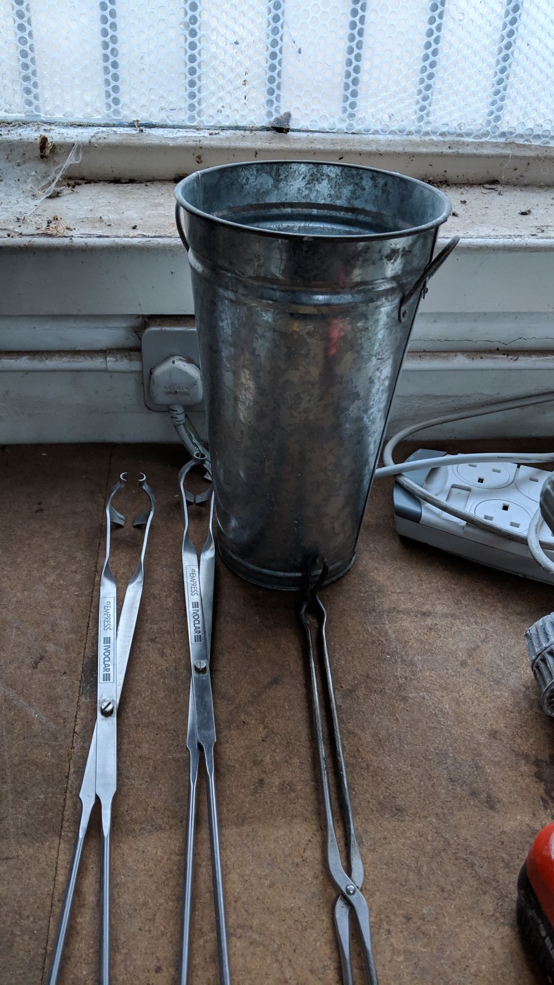 3 off long handled implements by Ivoclar Empress & others plus metal pot for storing same IMPORTANT: - Image 4 of 4