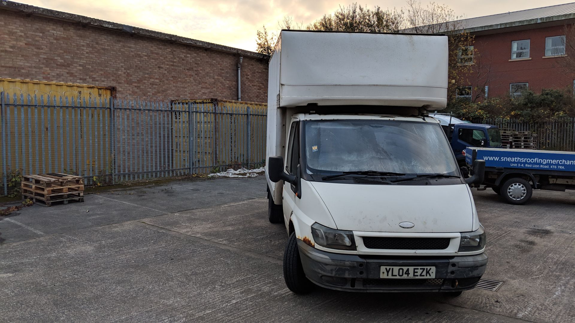 2004 Ford Transit 350 MWB TD Luton Van - Image 2 of 14