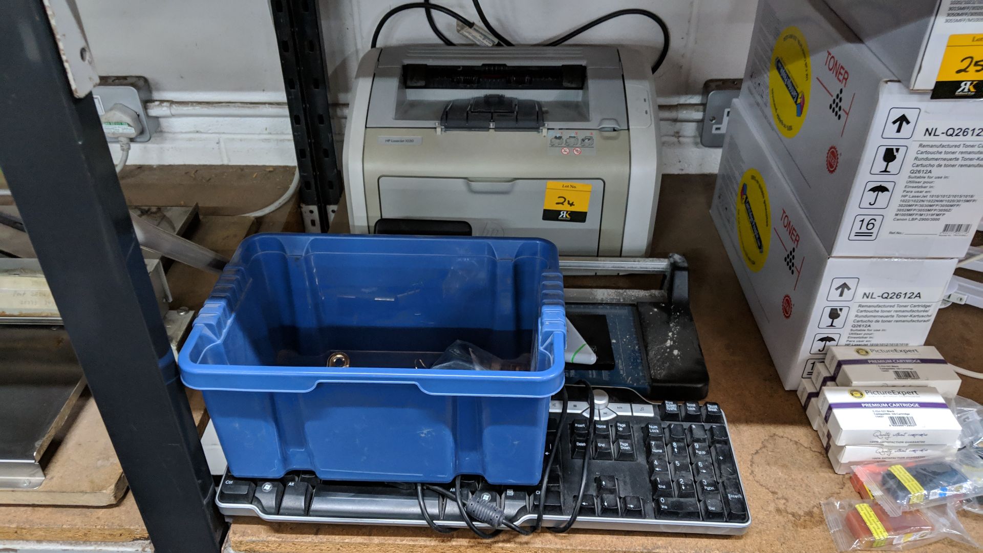 Mixed lot comprising inkjet printer, computer keyboard, paper guillotine, metal pot & other