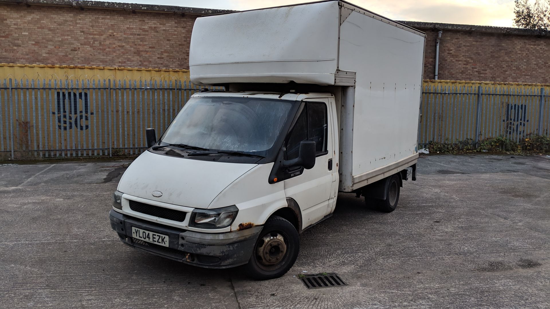 2004 Ford Transit 350 MWB TD Luton Van - Image 5 of 14