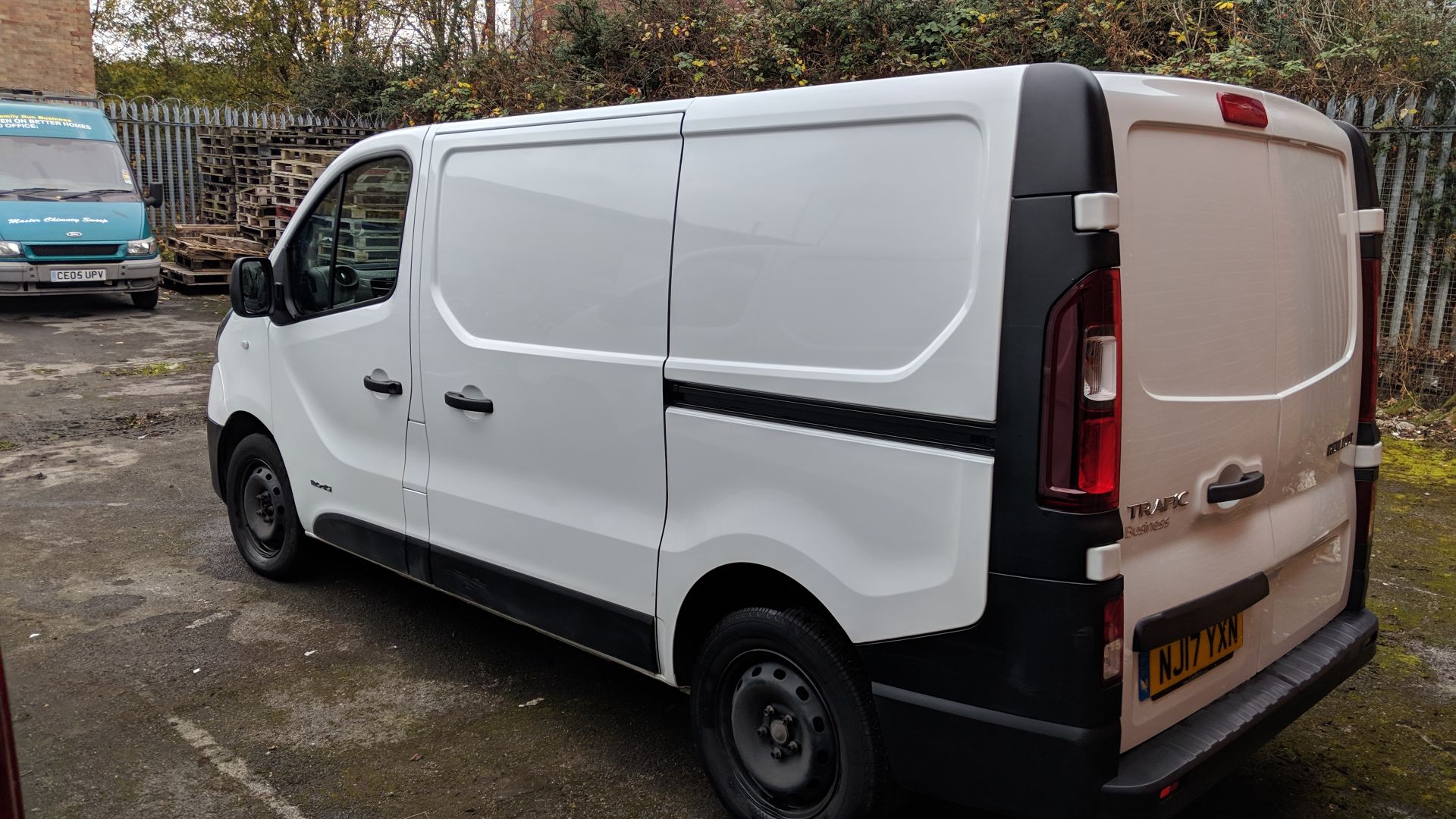 2017 Renault Trafic SL27 DCi 120 Business panel van - Image 4 of 24