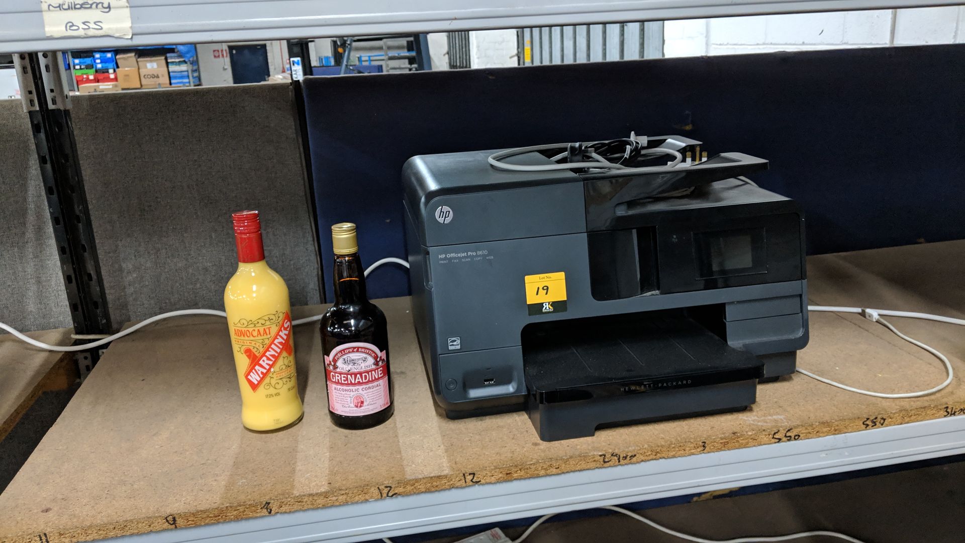 Mixed lot comprising HP OfficeJet Pro 8610 printer plus bottle of Advocaat & bottle of Grenadine - Image 2 of 6