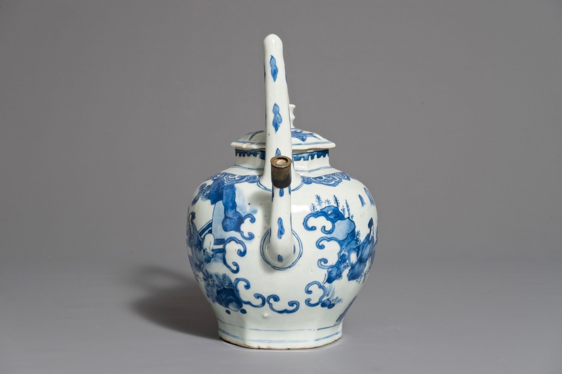 A Chinese blue and white wine jug and cover with silver-mounted spout, Transitional period - Image 4 of 7