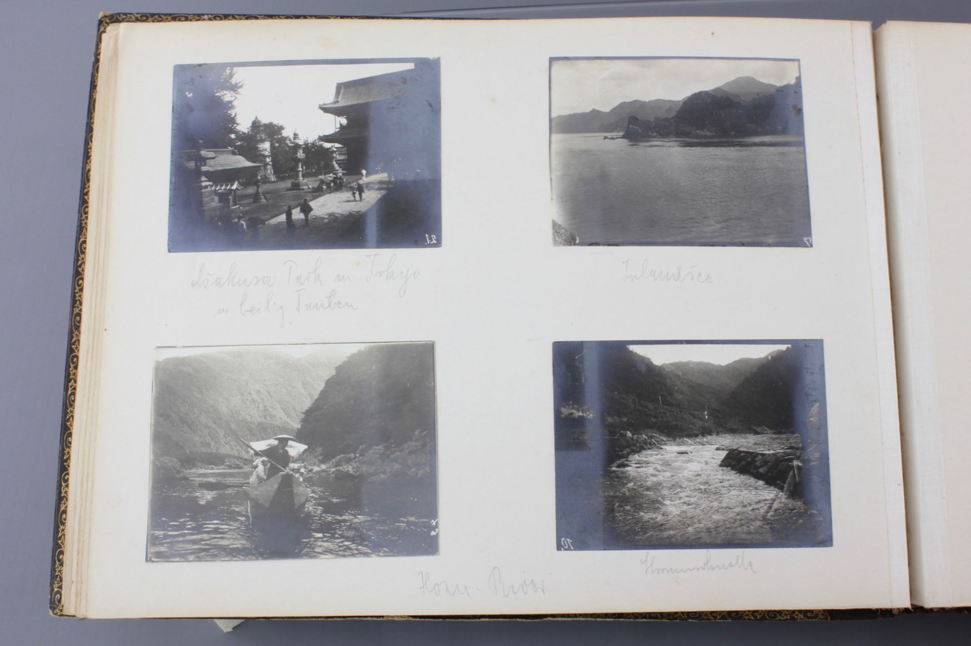 An album with photos of Chine and Japan, ca. 1900 - Image 12 of 44