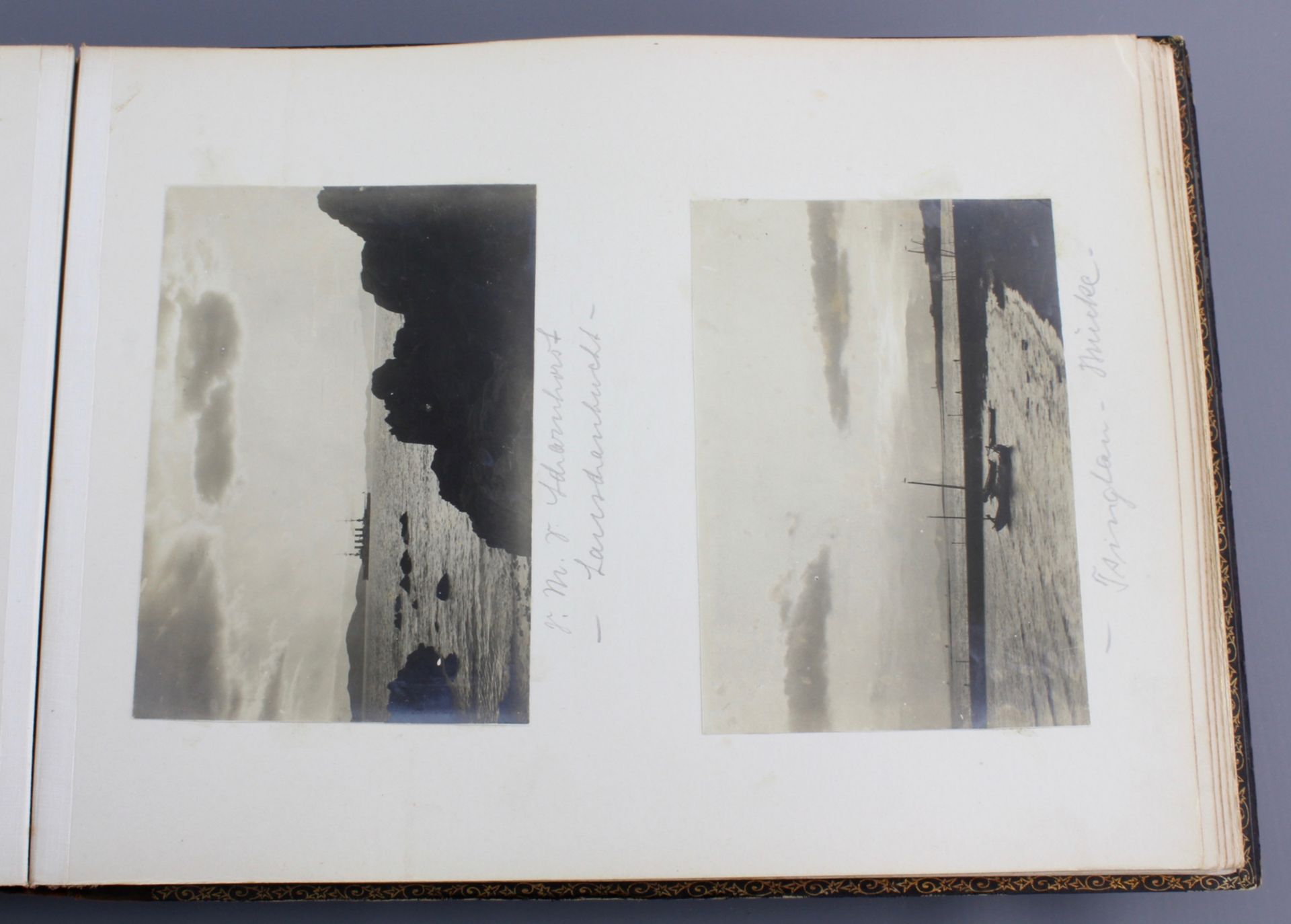 An album with photos of Chine and Japan, ca. 1900 - Image 38 of 44