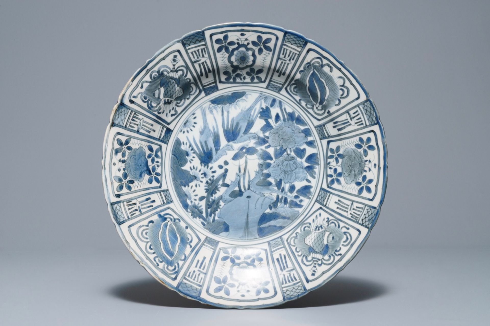 A Japanese blue and white Wanli-style charger with birds design, Arita, Edo, 17th C.