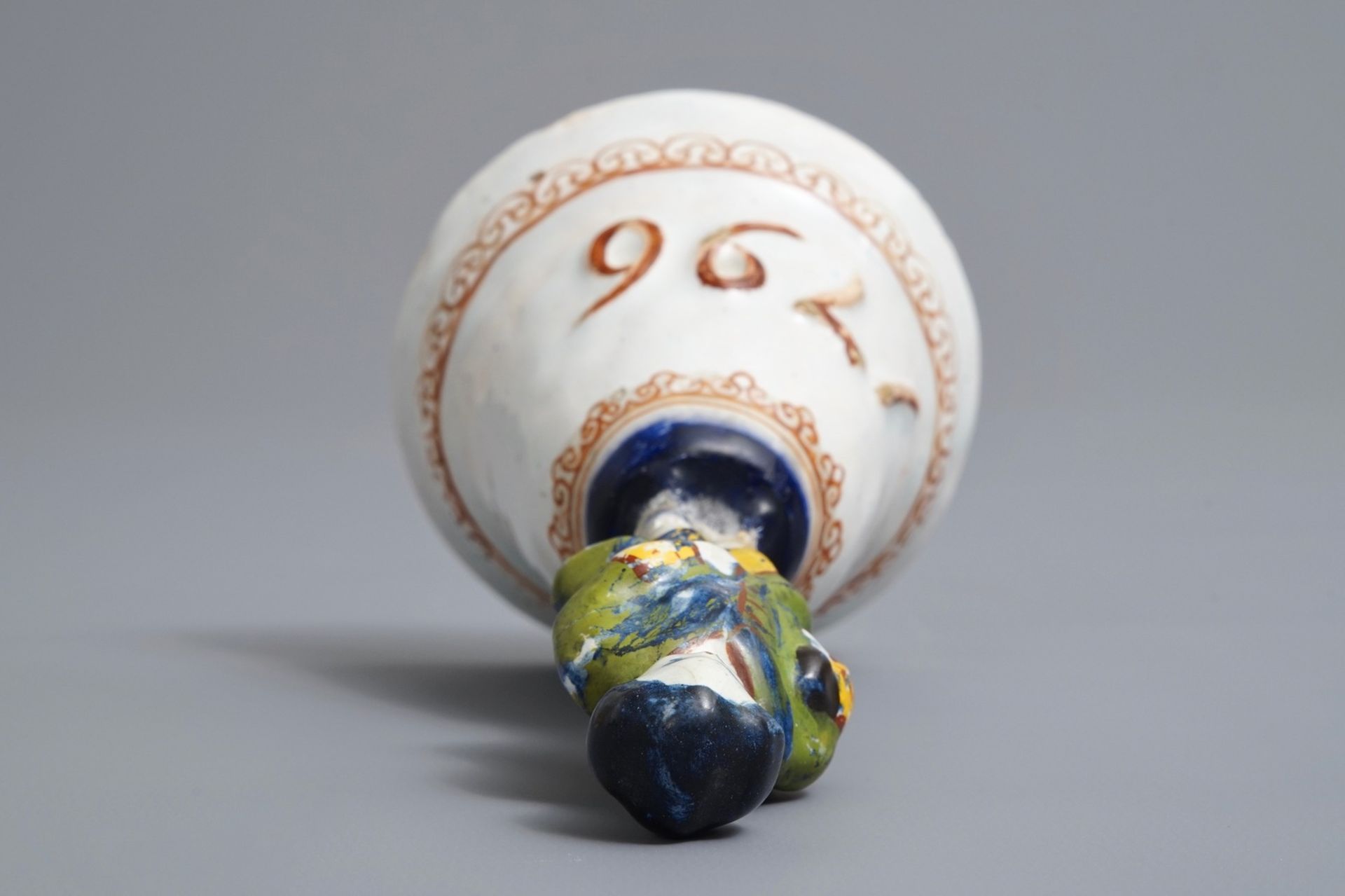 A polychrome Dutch Delft table bell with a noblemand, dated 1796 - Image 7 of 7