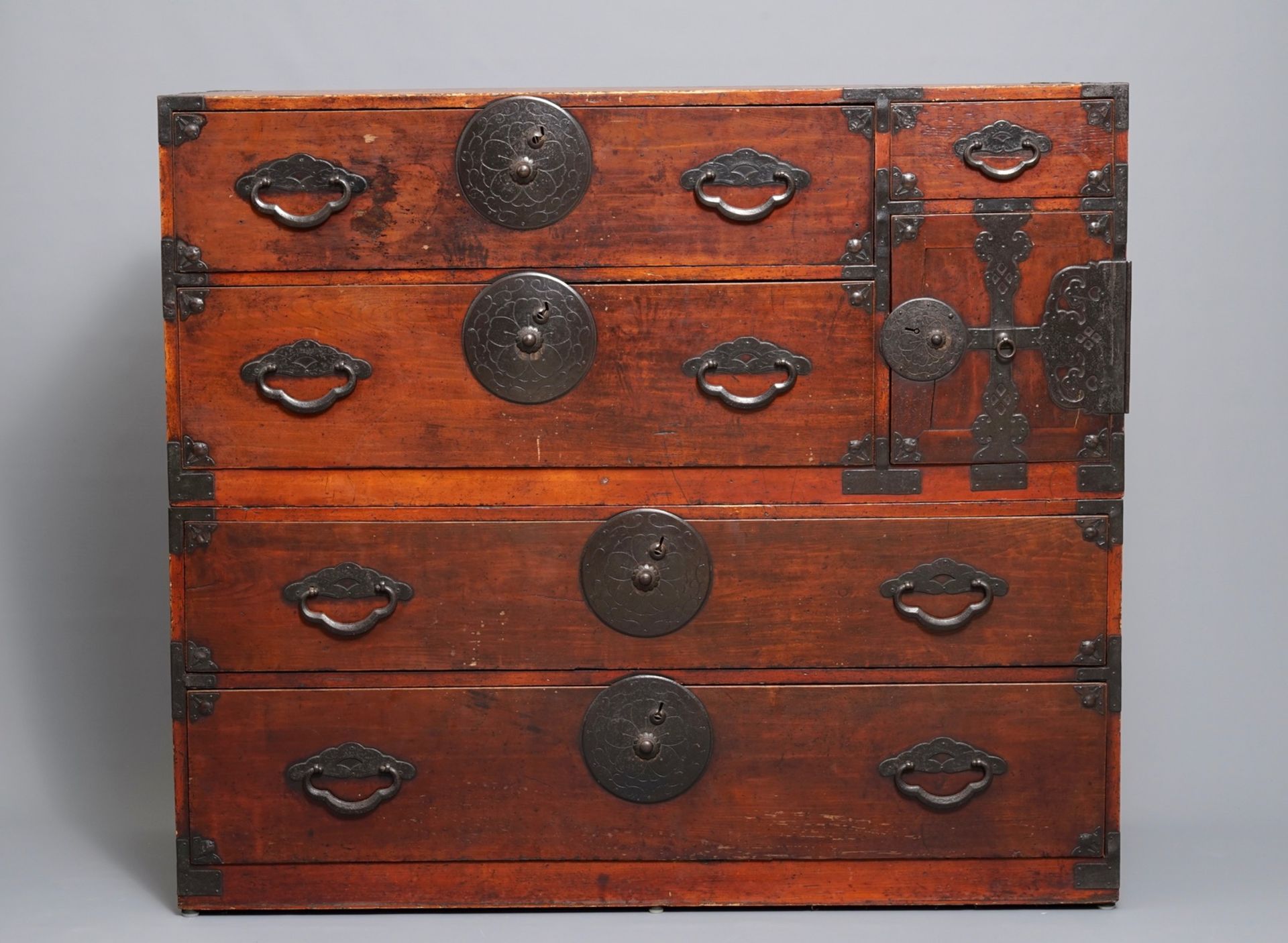 A two-part Japanese tansu cabinet, Meiji, 19th C. - Image 2 of 8