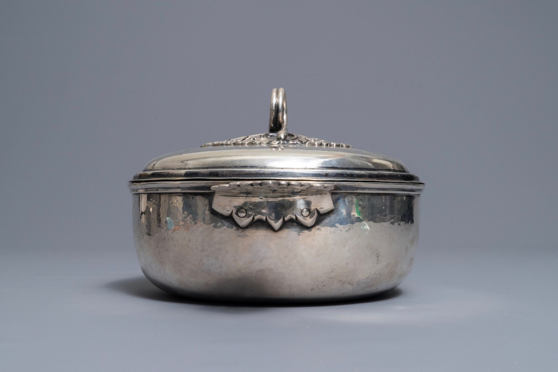 A silver porringer and cover, Petrus de Thieu, Bruges, 1774 - Image 13 of 20