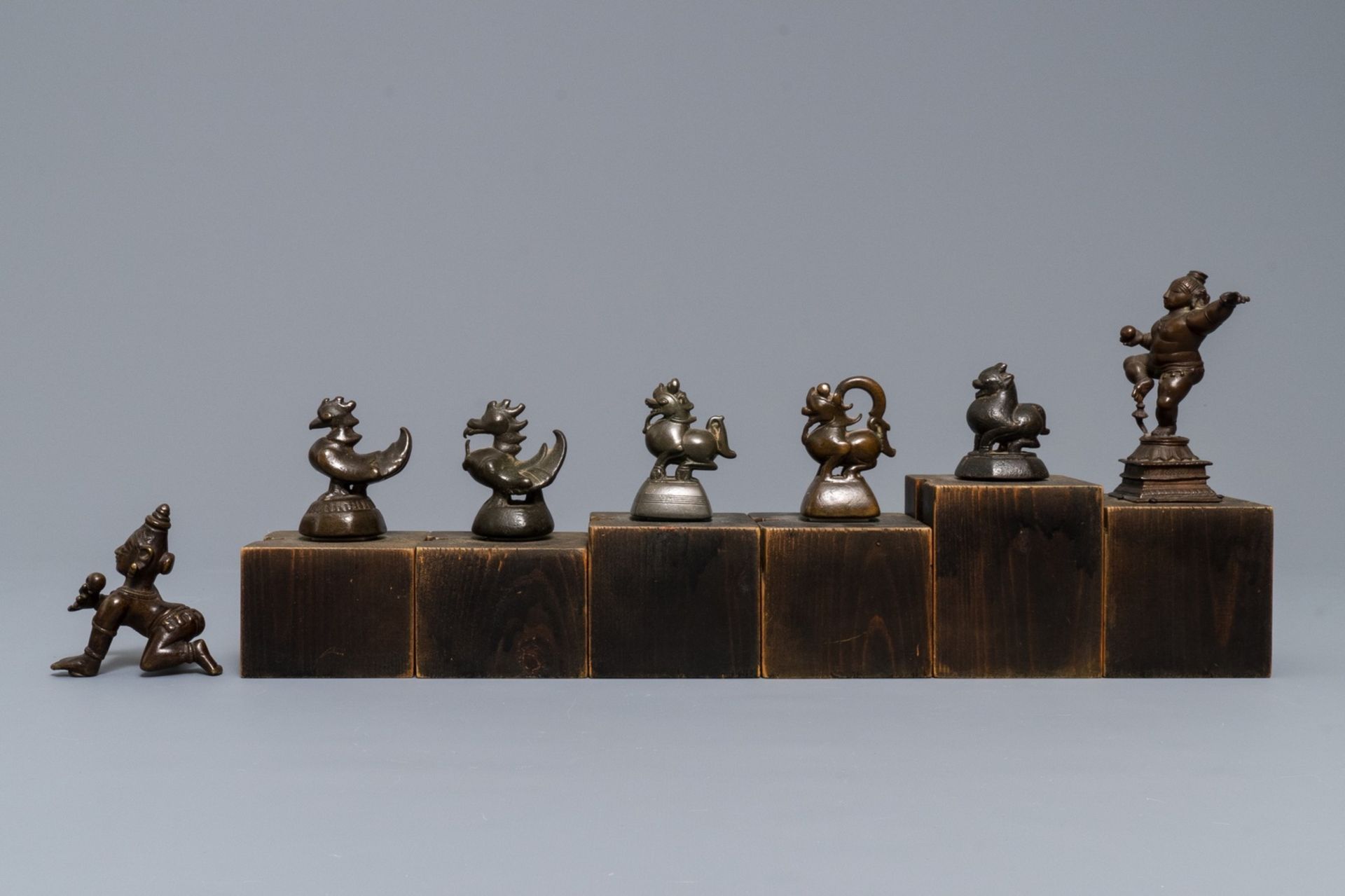 Five bronze 'animal' weights and two figures, Burma and India, 19th C. - Image 5 of 5