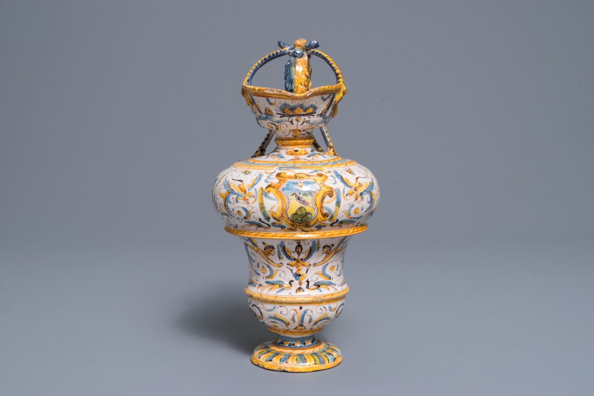An Italian maiolica jug with grotesques, Caltagirone or Deruta, 17th C. - Image 5 of 7