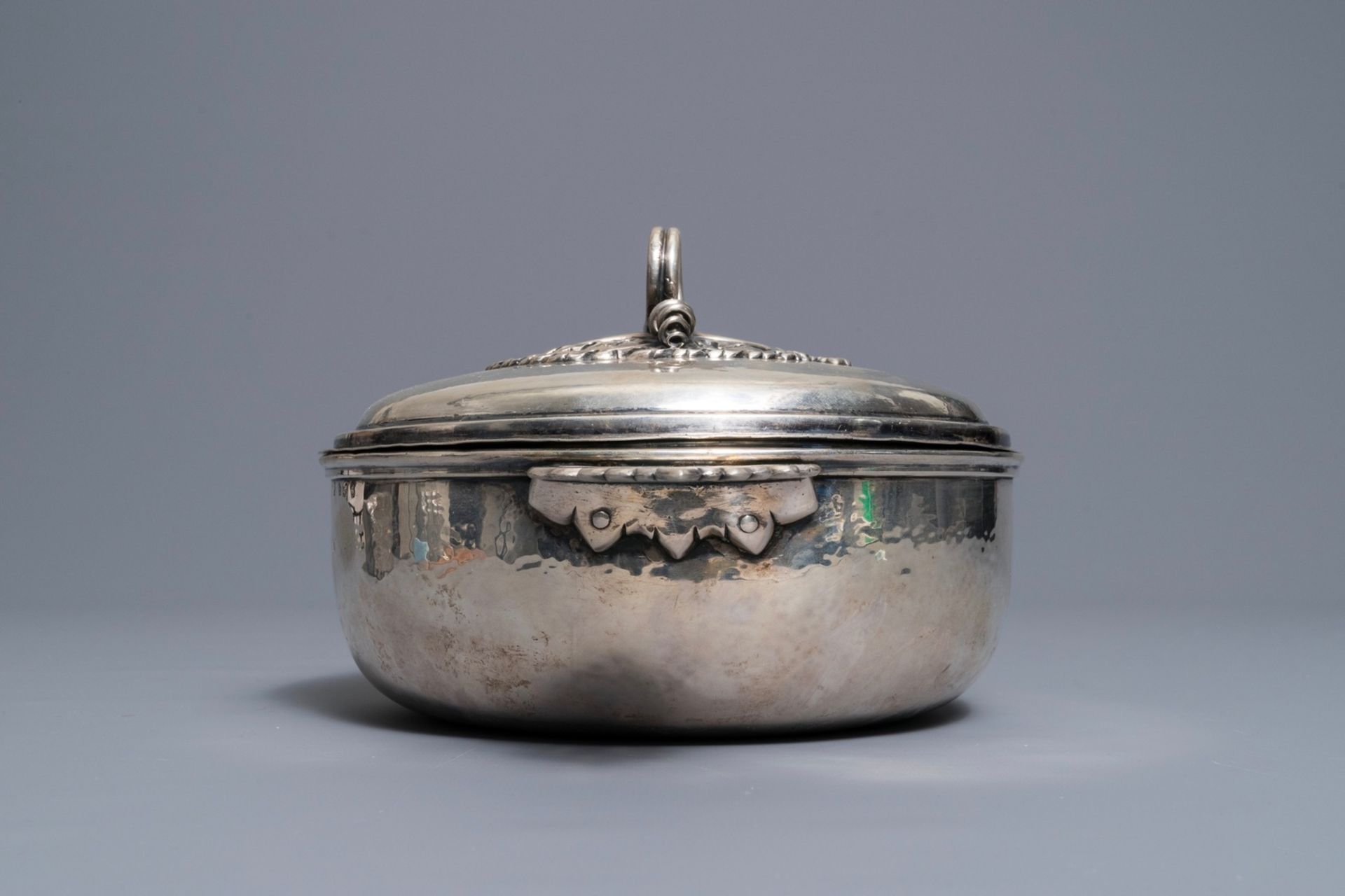 A silver porringer and cover, Petrus de Thieu, Bruges, 1774 - Image 15 of 20