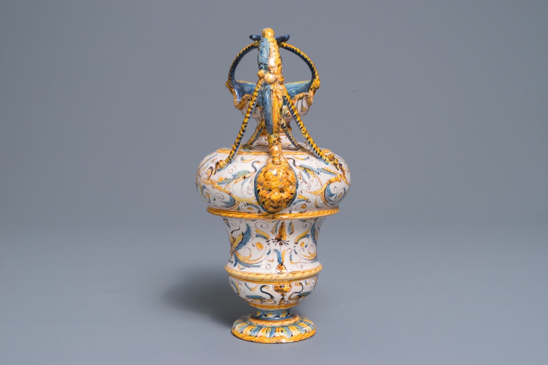 An Italian maiolica jug with grotesques, Caltagirone or Deruta, 17th C. - Image 3 of 7